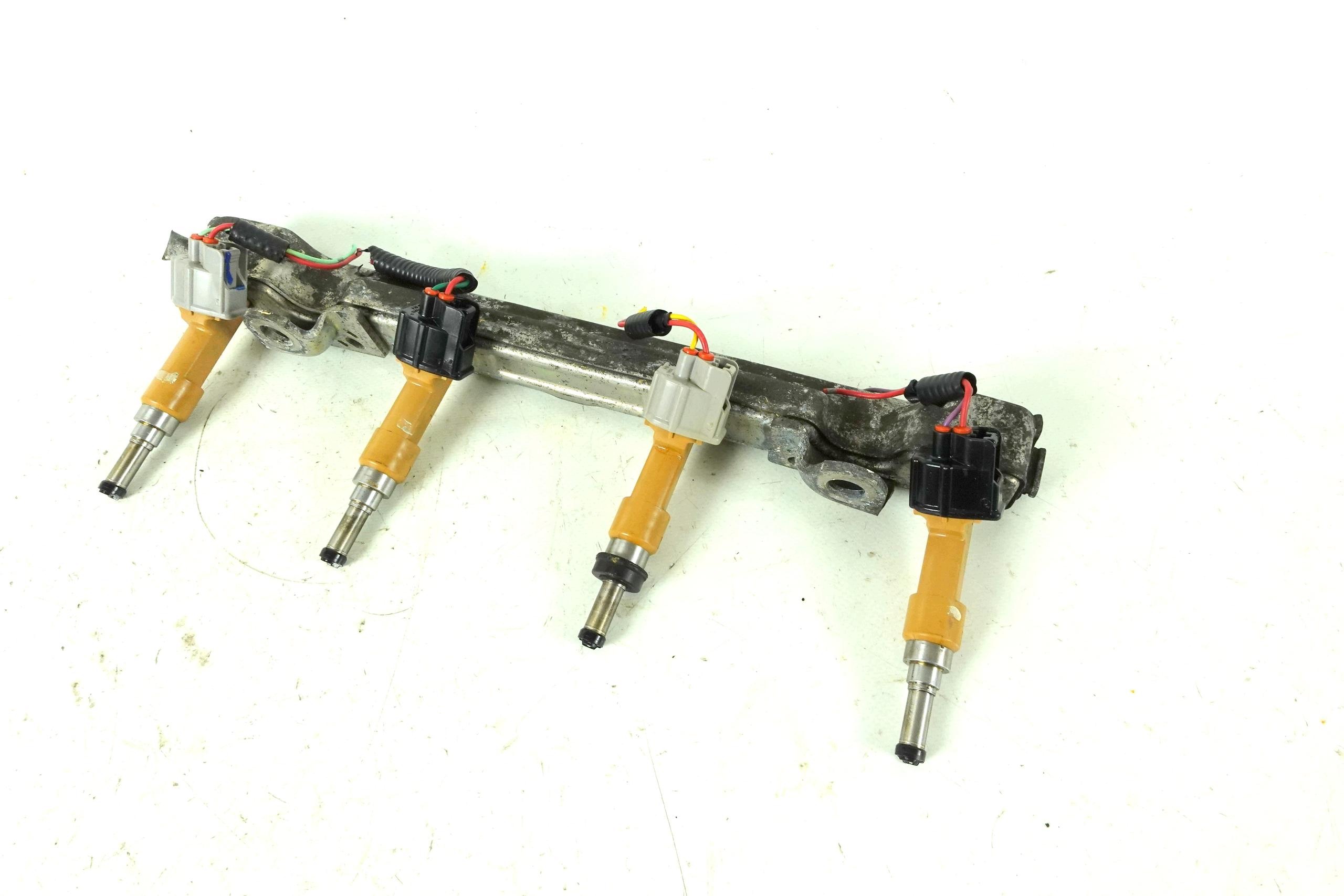 injection rampe injection TOYOTA AVENSIS T27 1.8 VALVEMATIC 23250-0T030