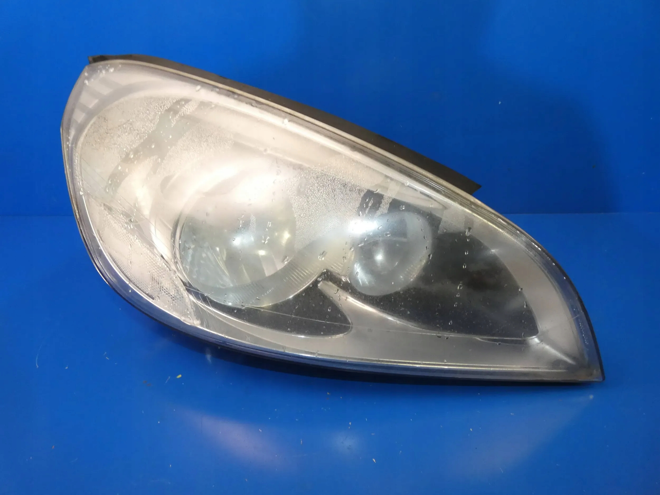 Volvo V60 S60 II light right front ZWYKLA ANGLIK