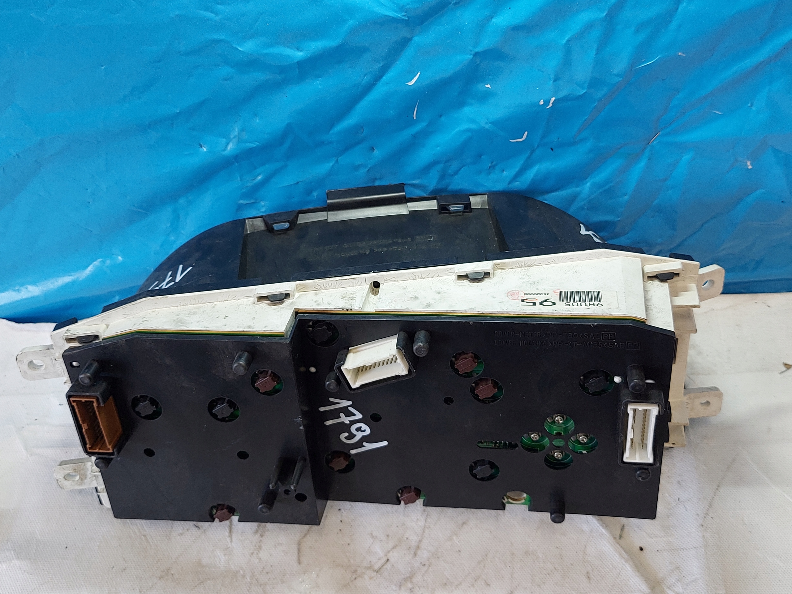 dials clock NISSAN X TRAIL T30 2.2 DCI 9H00695