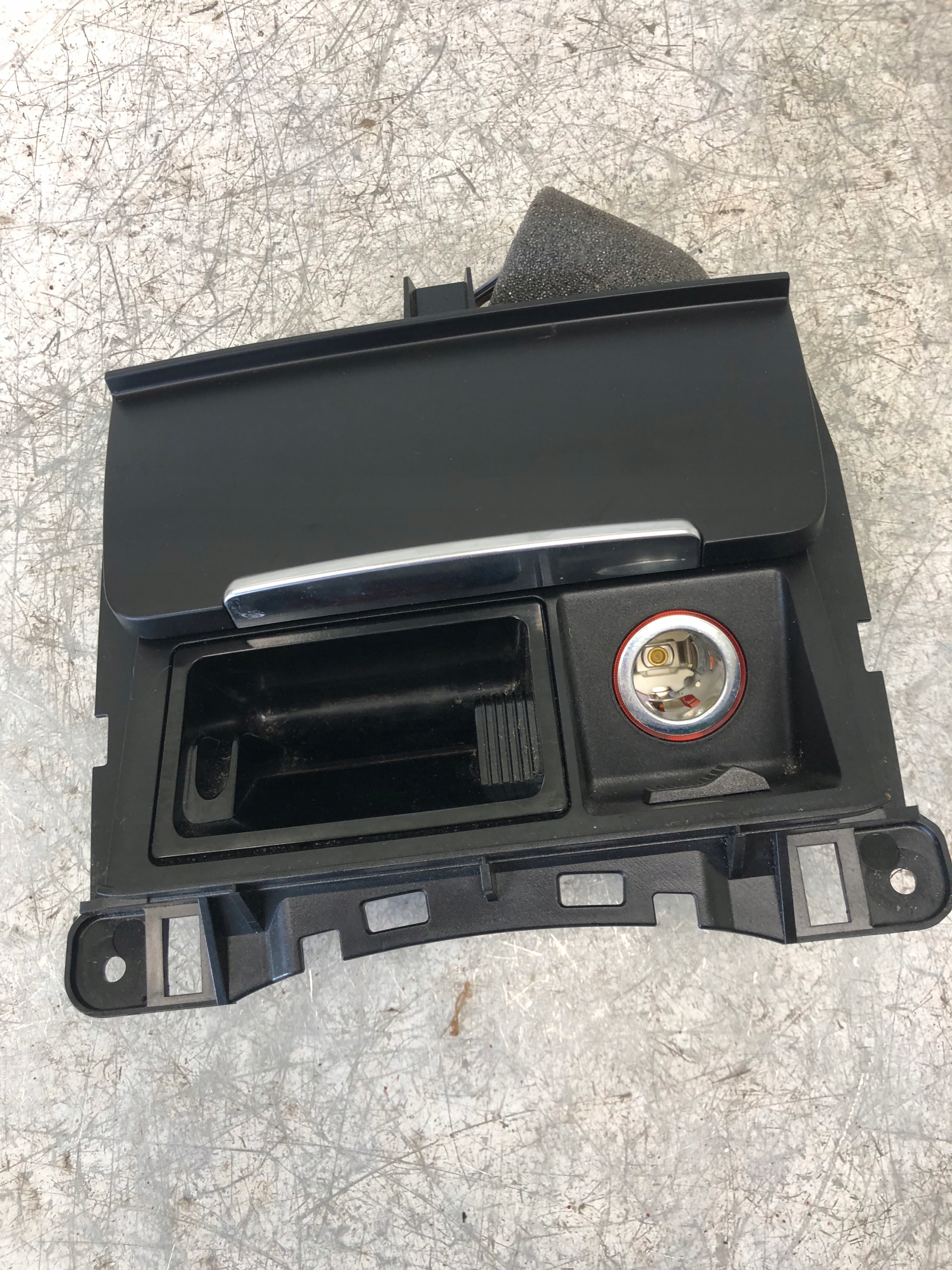 Cendrier AUDI A4 B8 A5 Q5 8K0857951