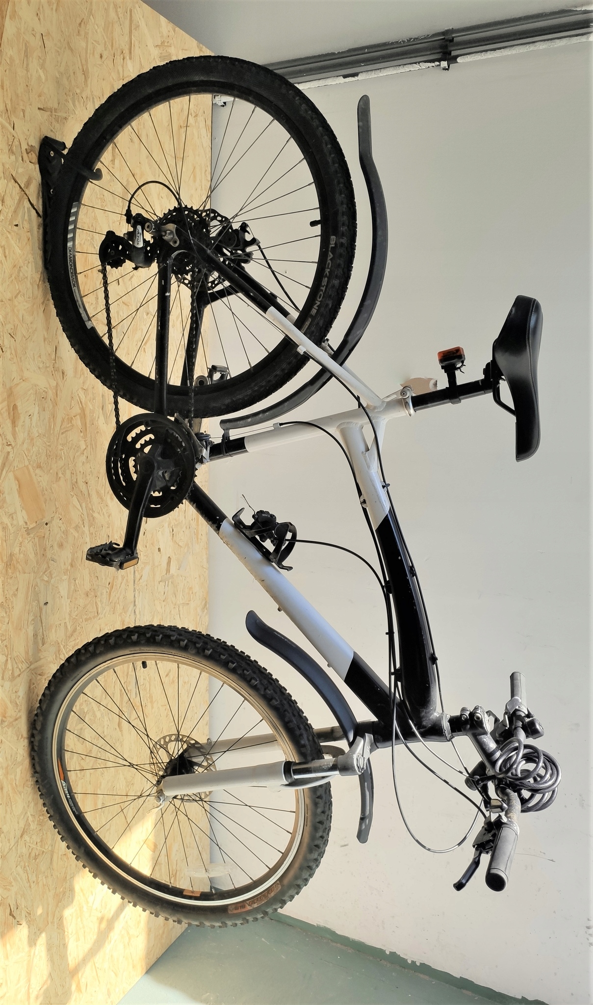 HAK UCHWYT ROWEROWY WIESZAK STOJAK NA ŚCIANĘ ROWER Kod producenta HK-07