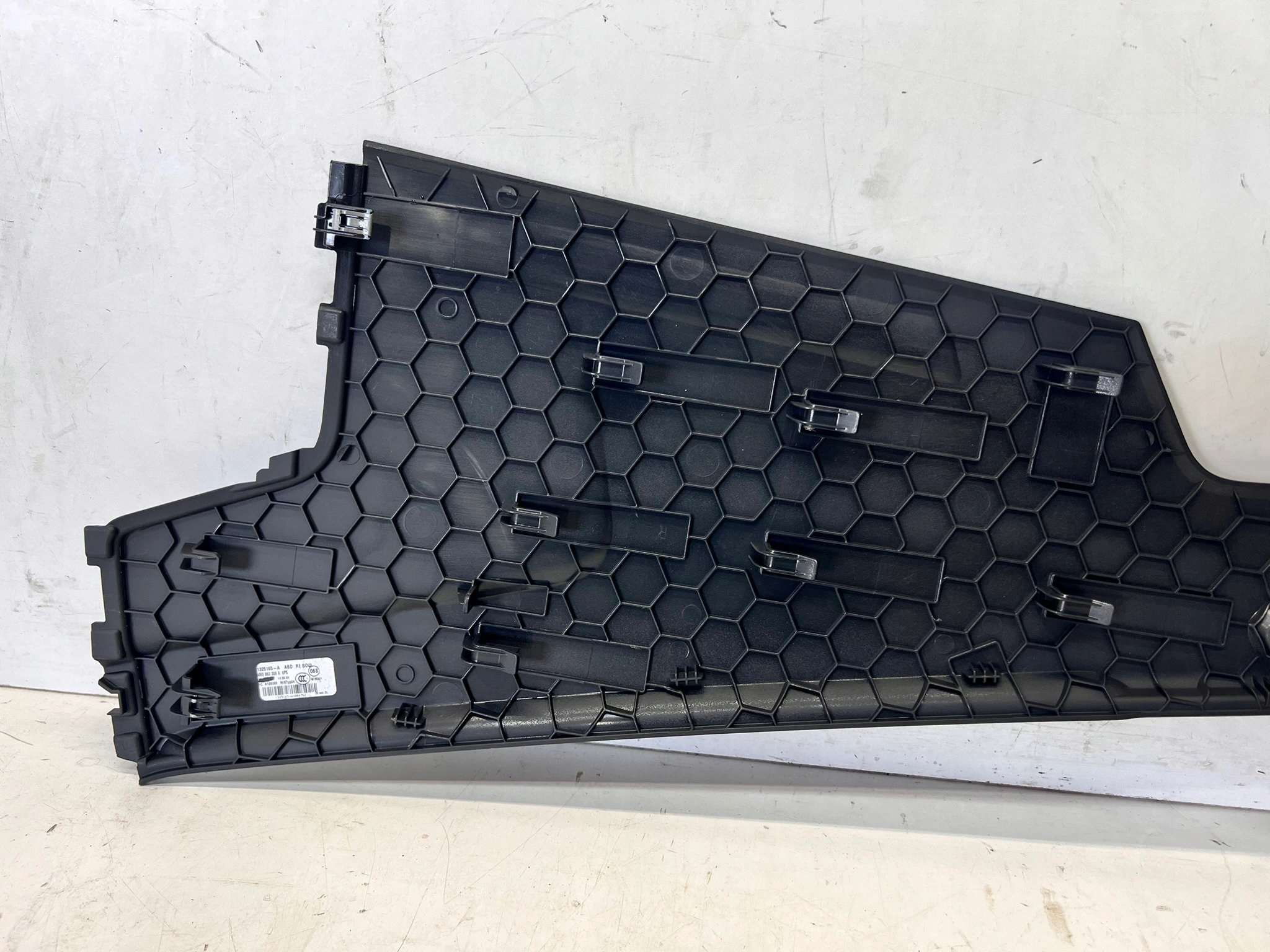 cover spoiler TUNELU right AUDI Q7 4M 4M0863306A