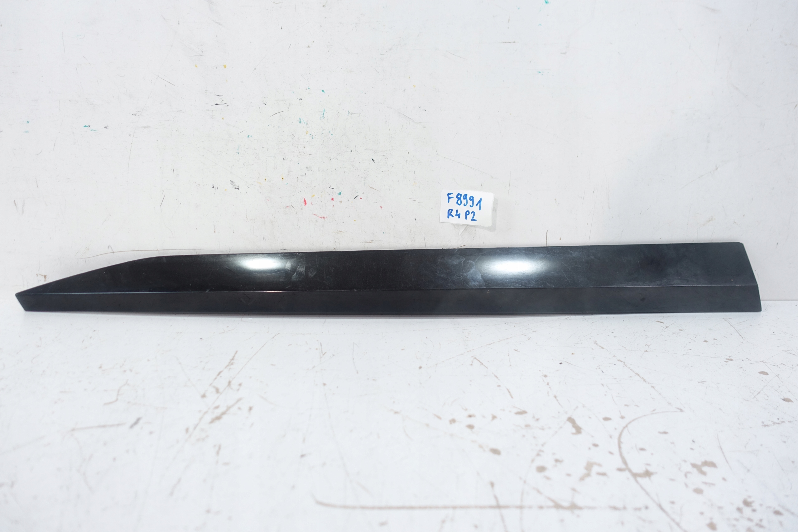 SKODA SUPERB III 2015- LISTWA DRZWI LEWY PRZÓD 3V0854939