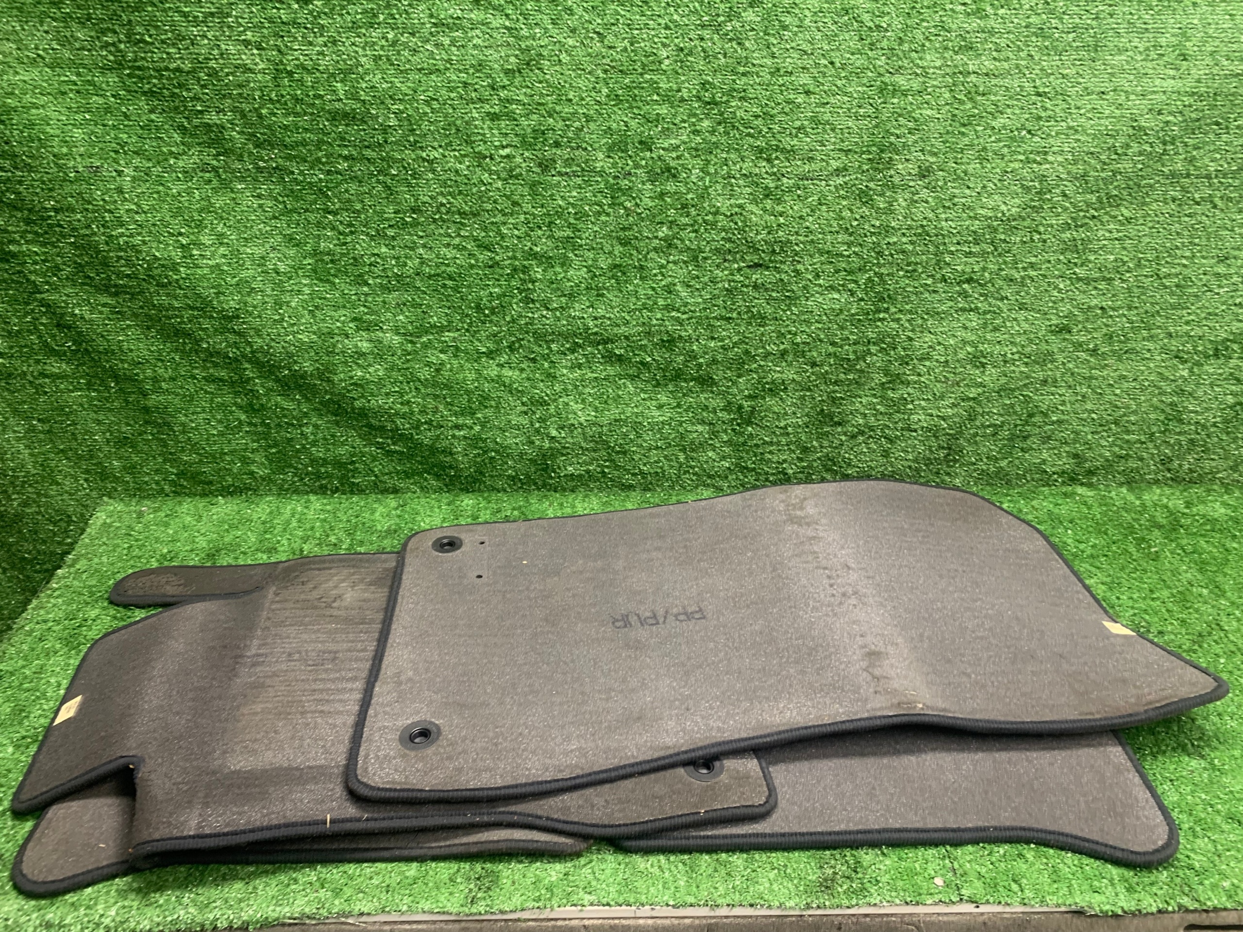 mats Welurowe Mercedes-BENZ E-class W211