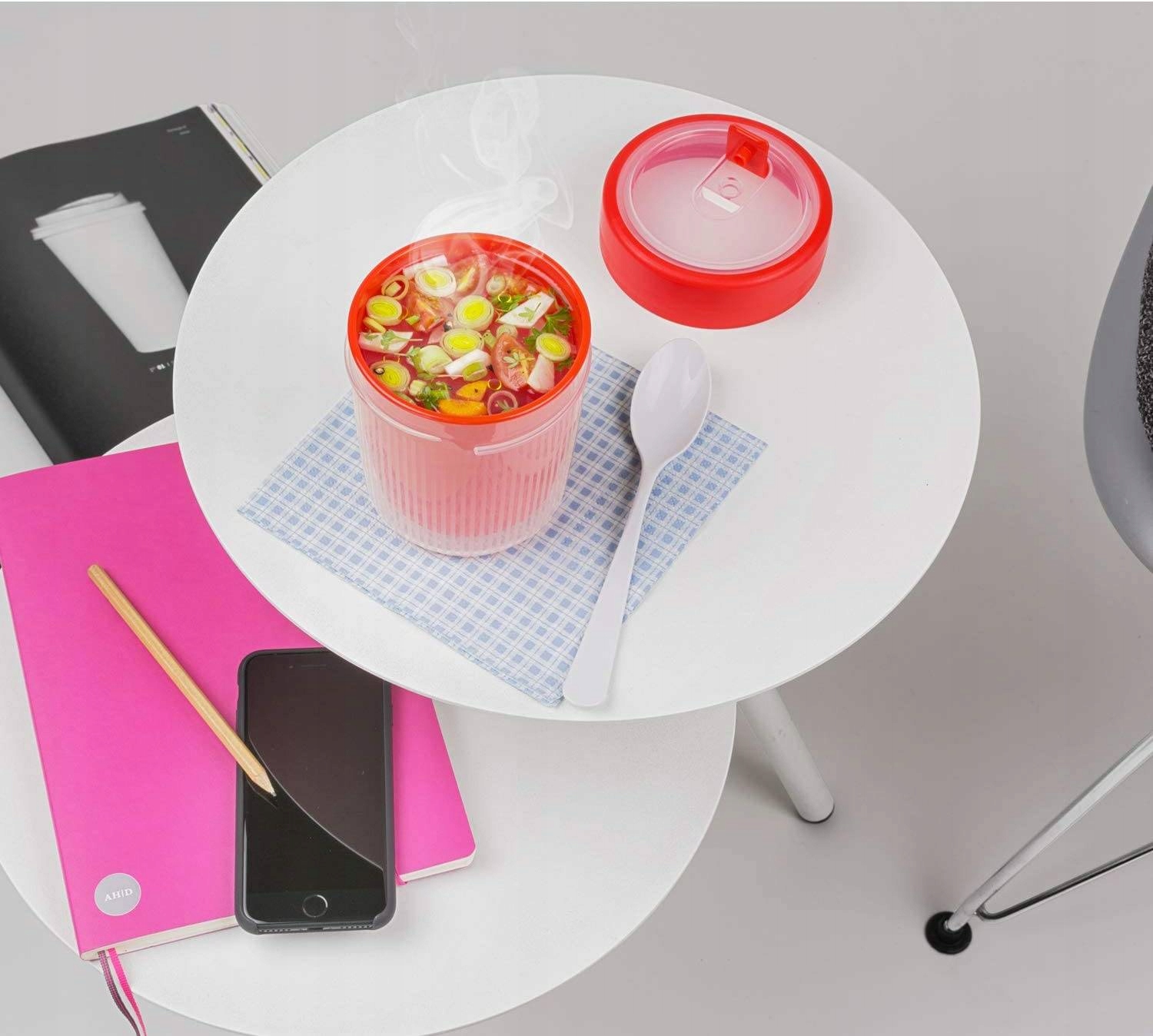 ROTHO KUBEK TERMICZNY Z POKRYWKĄ I ZAWOREM 0.5l Pojemność 500 ml