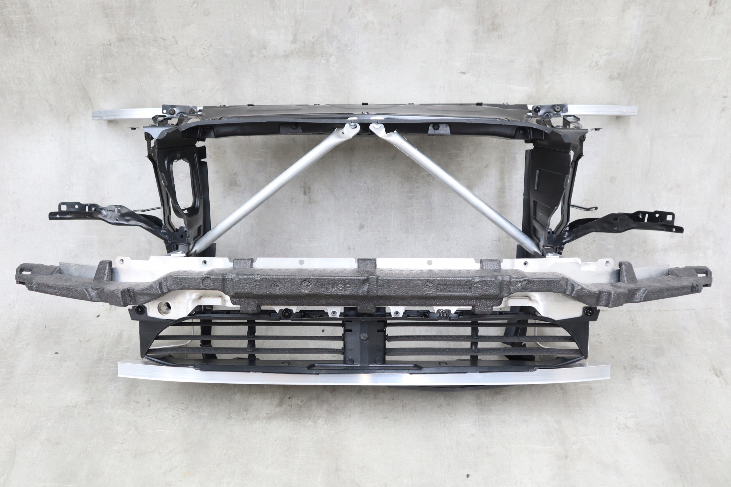 2417403f4b65a9bccccbe3e563b8