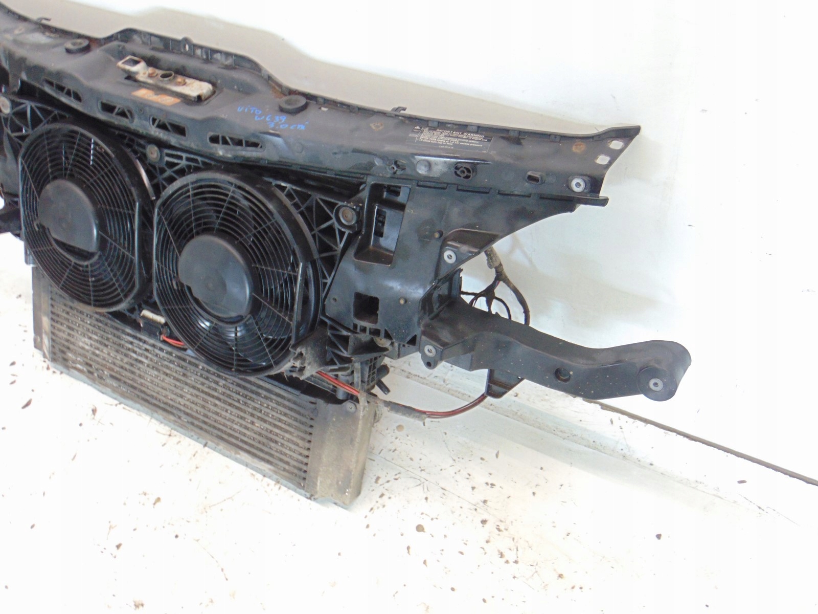 support panel for radiators pillar iron MERCEDES VITO W639 3.0 CDI