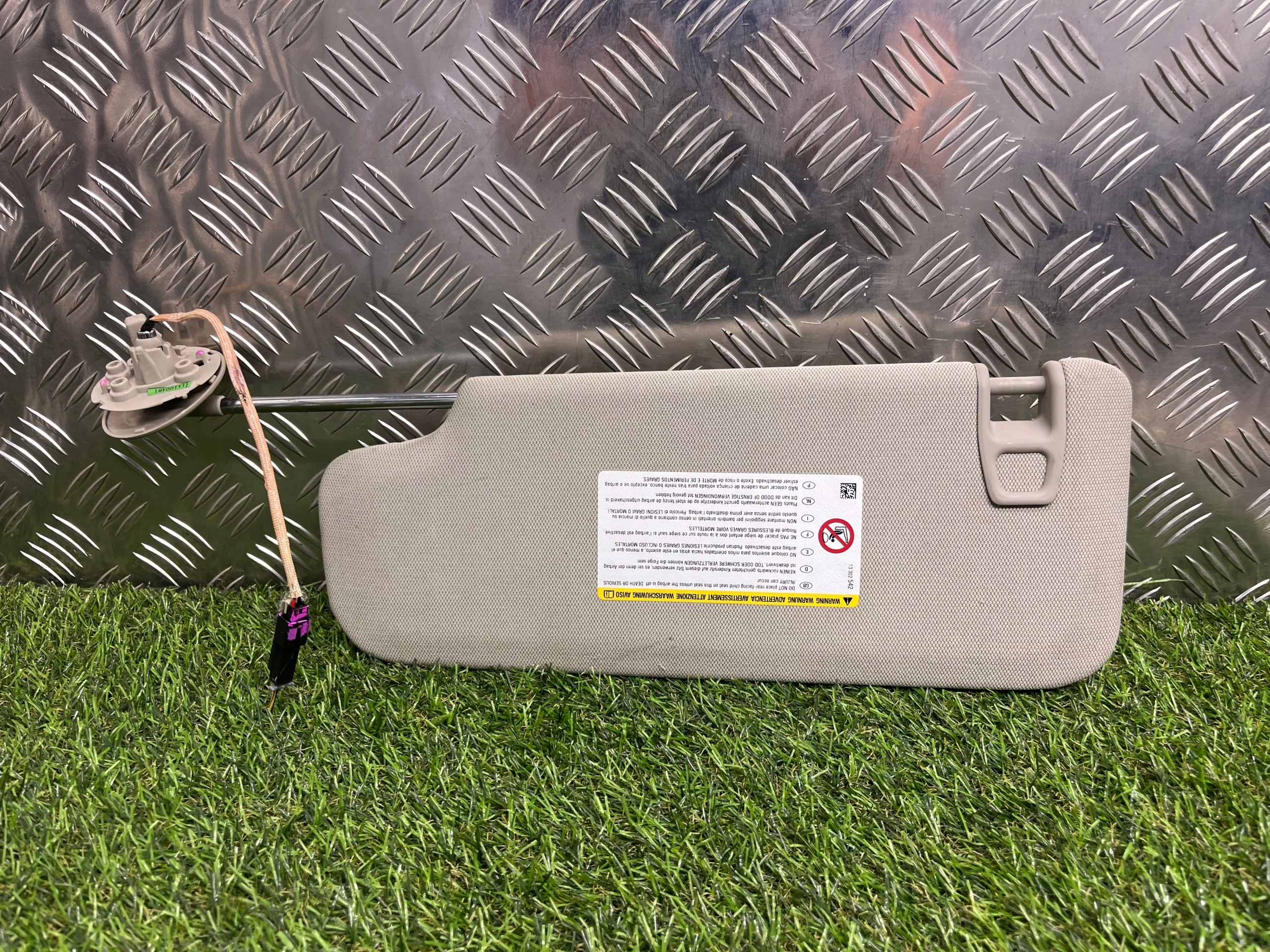 cover sun right OPEL AMPERA 1