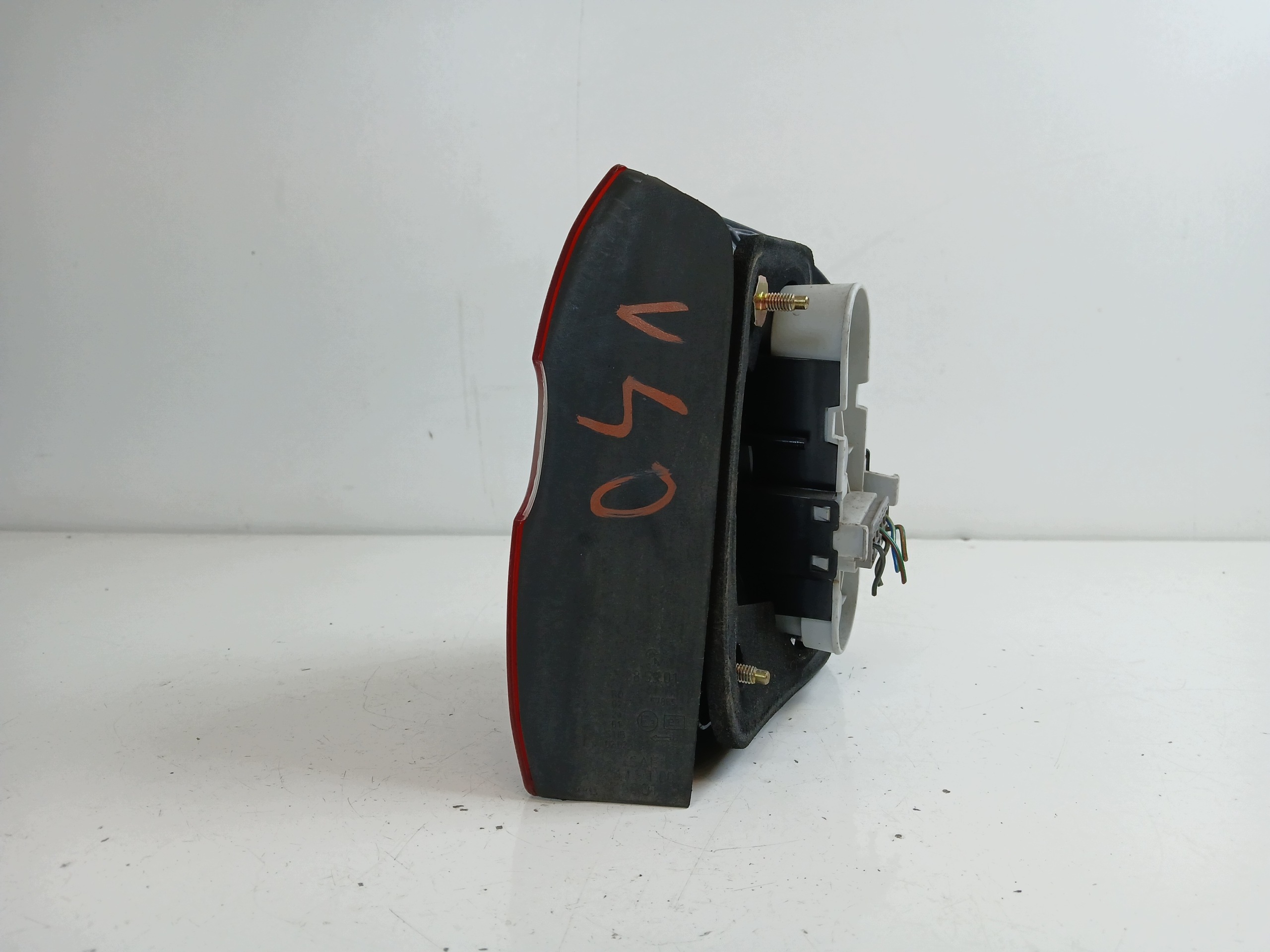 VOLVO V40 and light left rear part