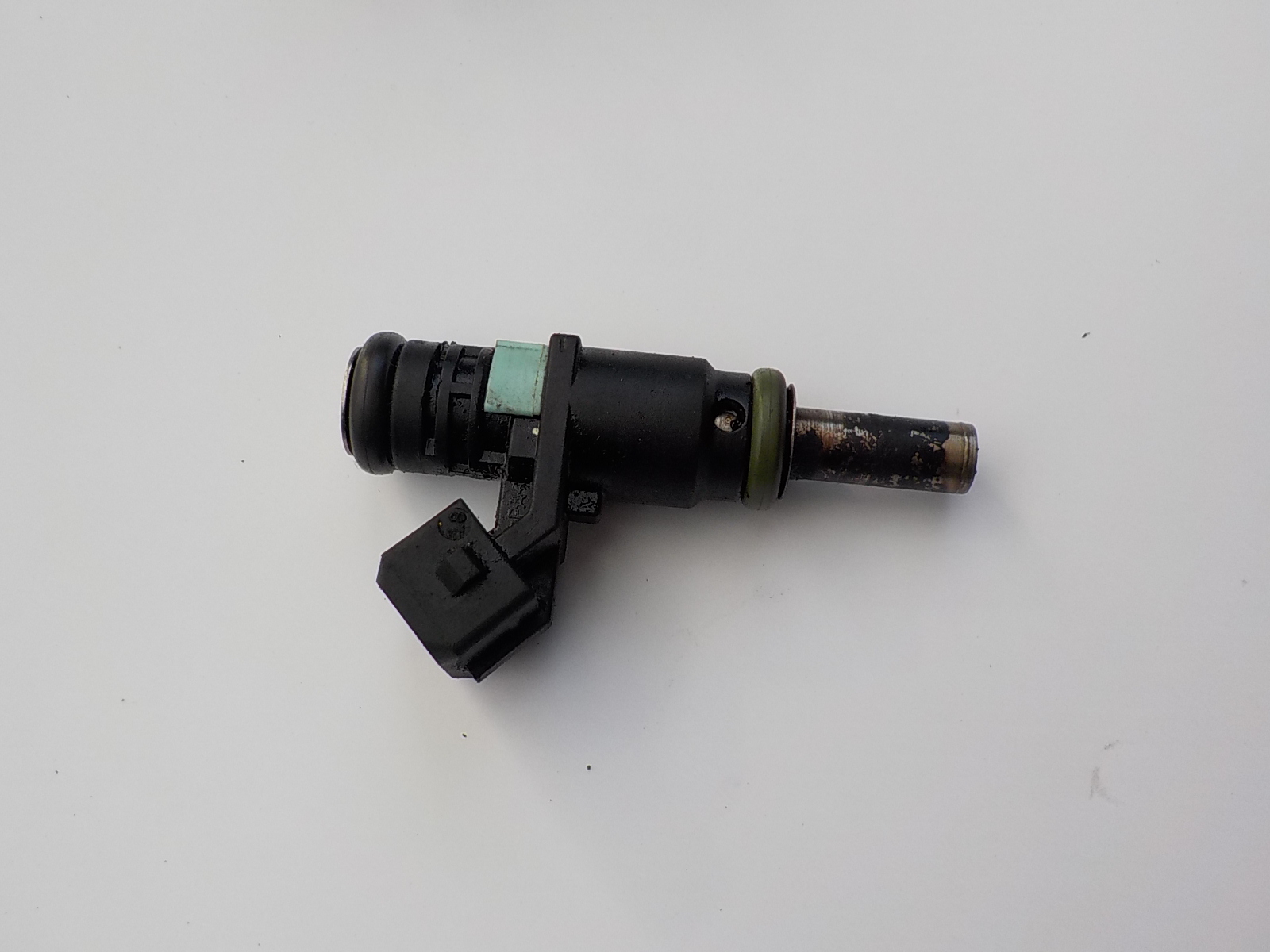 RENAULT CLIO III 2.0 16V B injector 8200490287