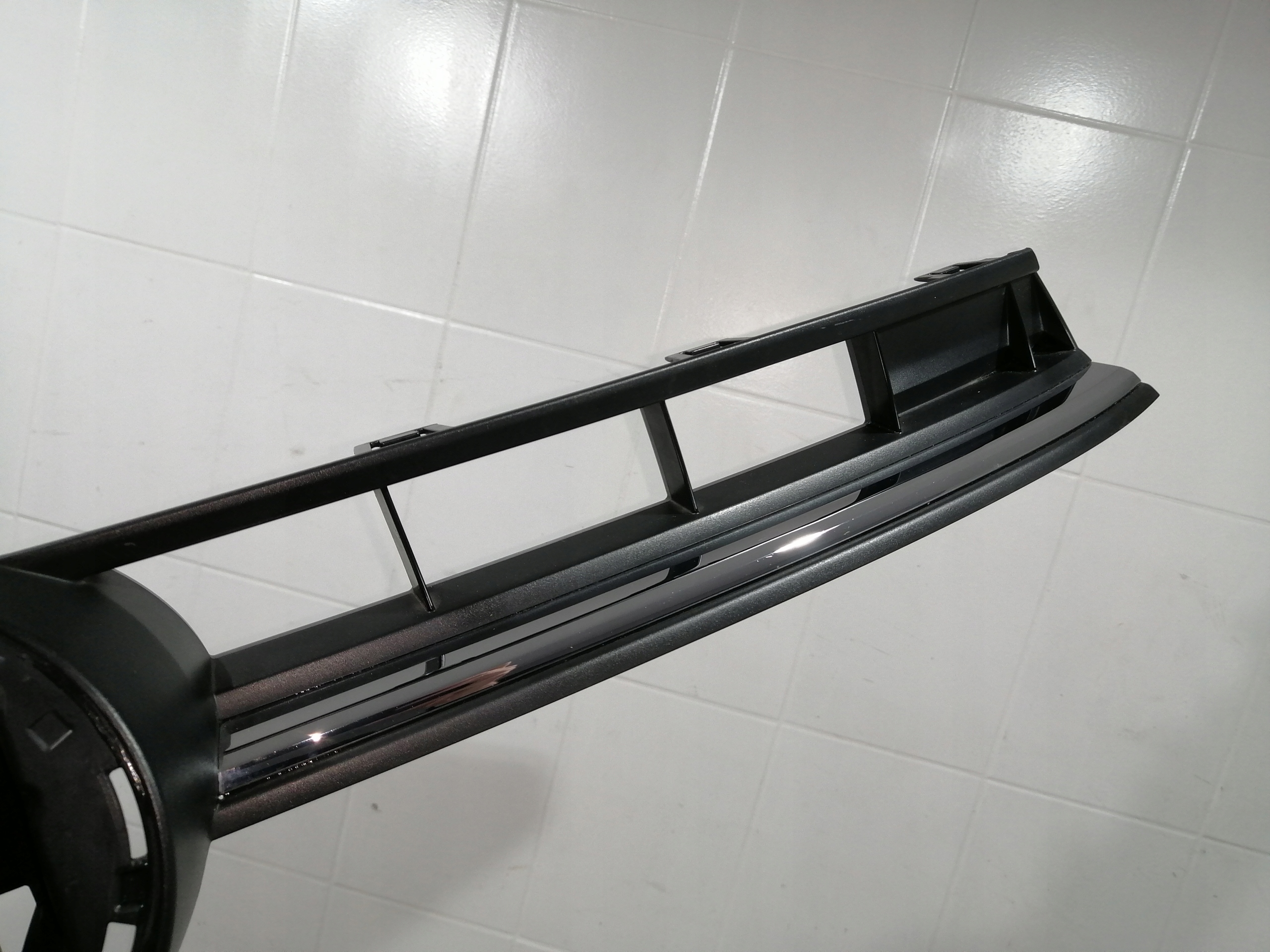 VW Polo V Kühlergrill FRONTGRILL Kühlergitter 2G0853653R - Thumbnail 8