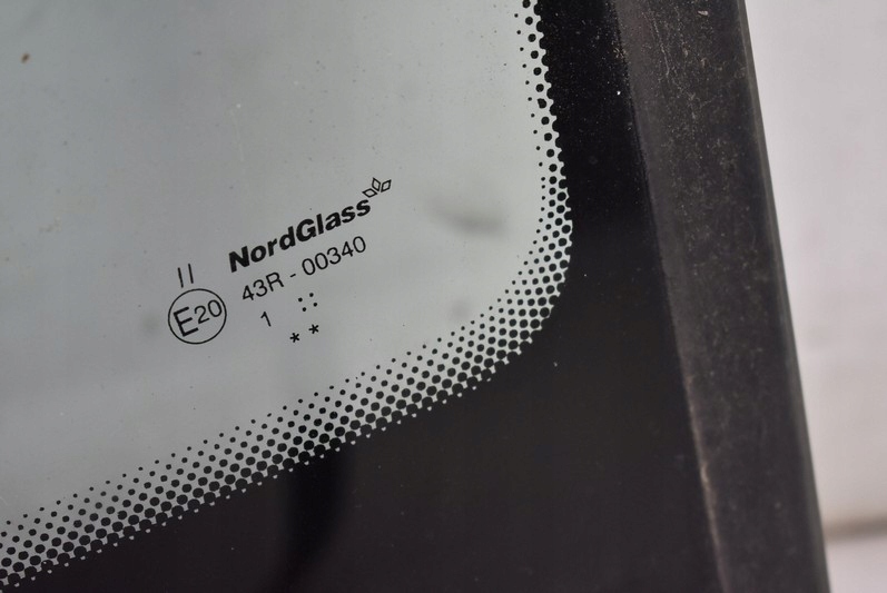 SZYBA PRZÓD PRZEDNIA CZOŁOWA MERCEDES A-KLASA W169 Producent części Mercedes-Benz OE