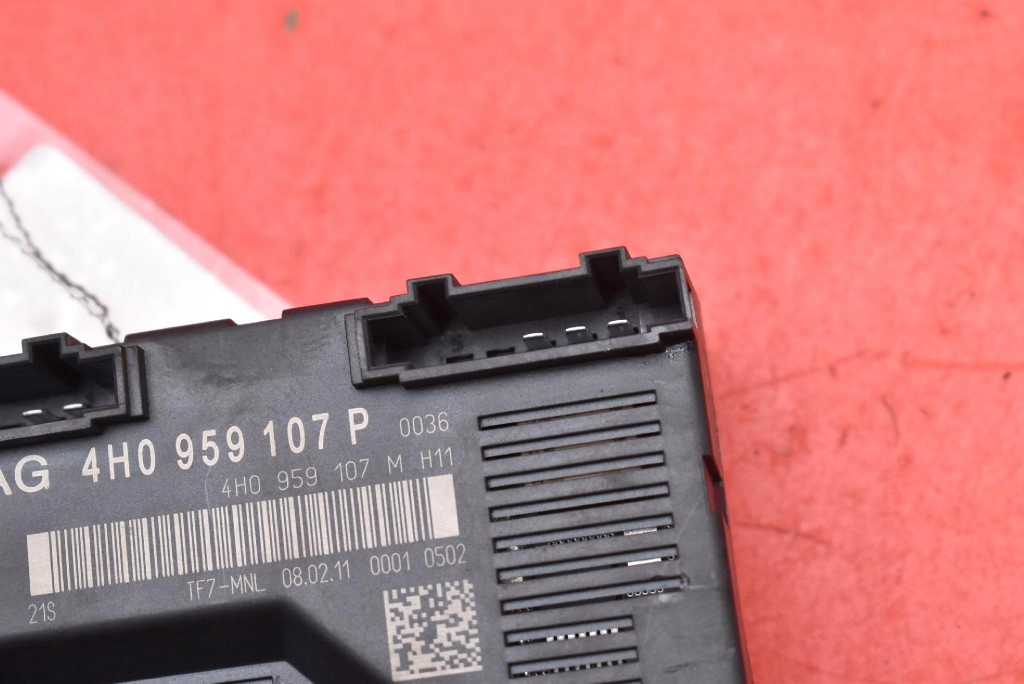 control unit module bonnet boot 4H0959107P AUDI A8 D4 LONG 10-14