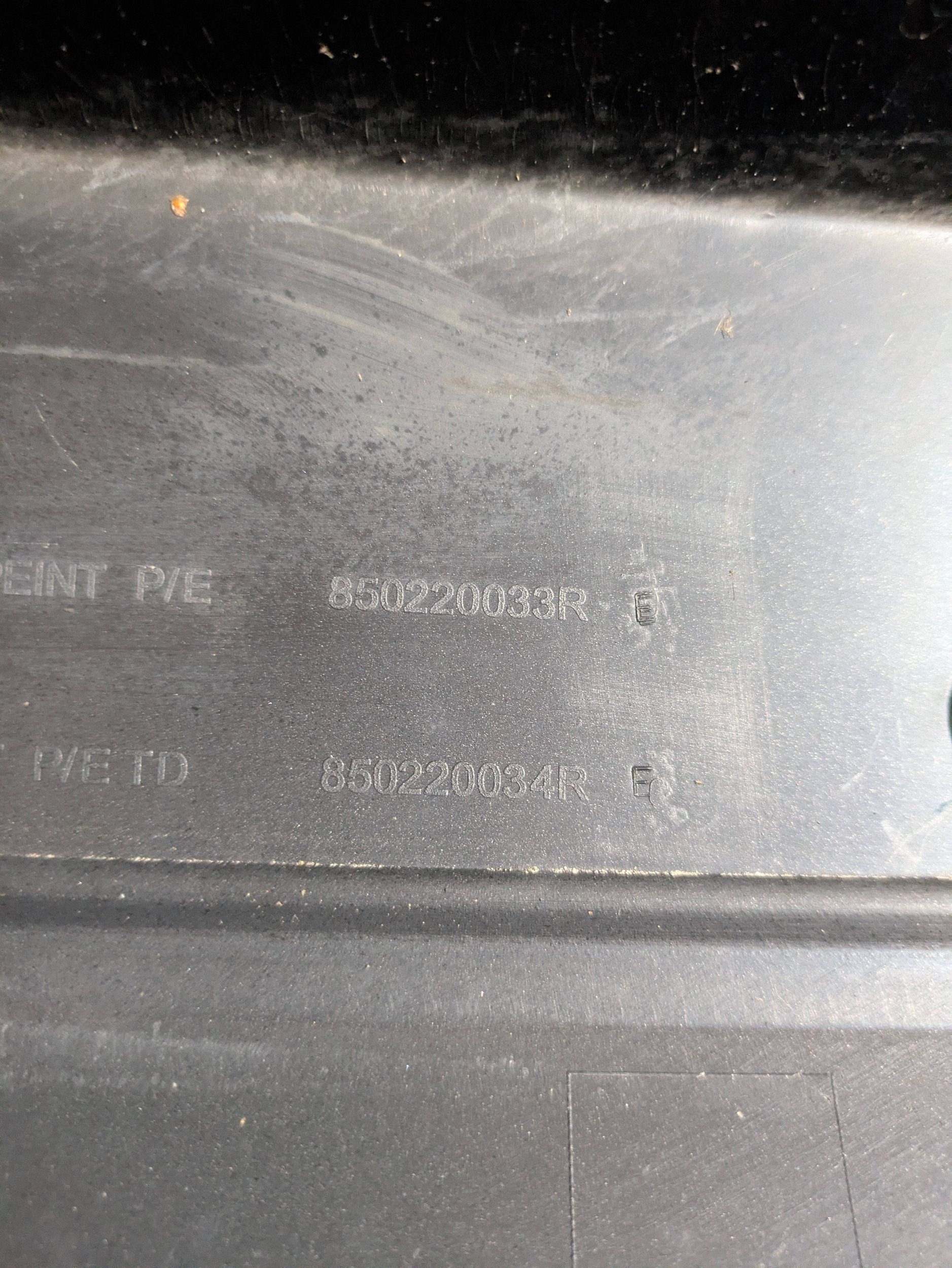 paraurti posteriore posteriore DACIA DUSTER e 10- NR.Z2179
