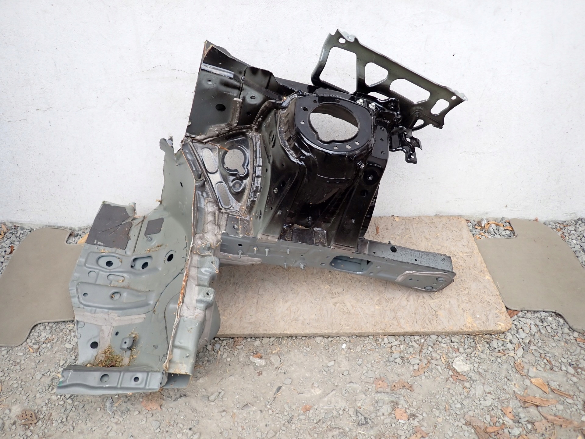 quarter left front left front MINI COUNTRYMAN U25 2023
