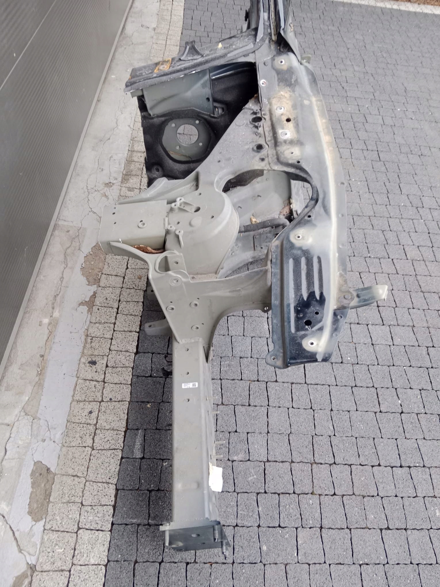 čtvrtka práh sloupek TESLA MODEL S levý předek