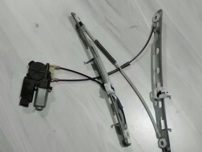 RENAULT MEGANE II 2 PODNOŚNIK SZYBY PRZÓD LEWY 5D 2002-2008 ORYGINAŁ