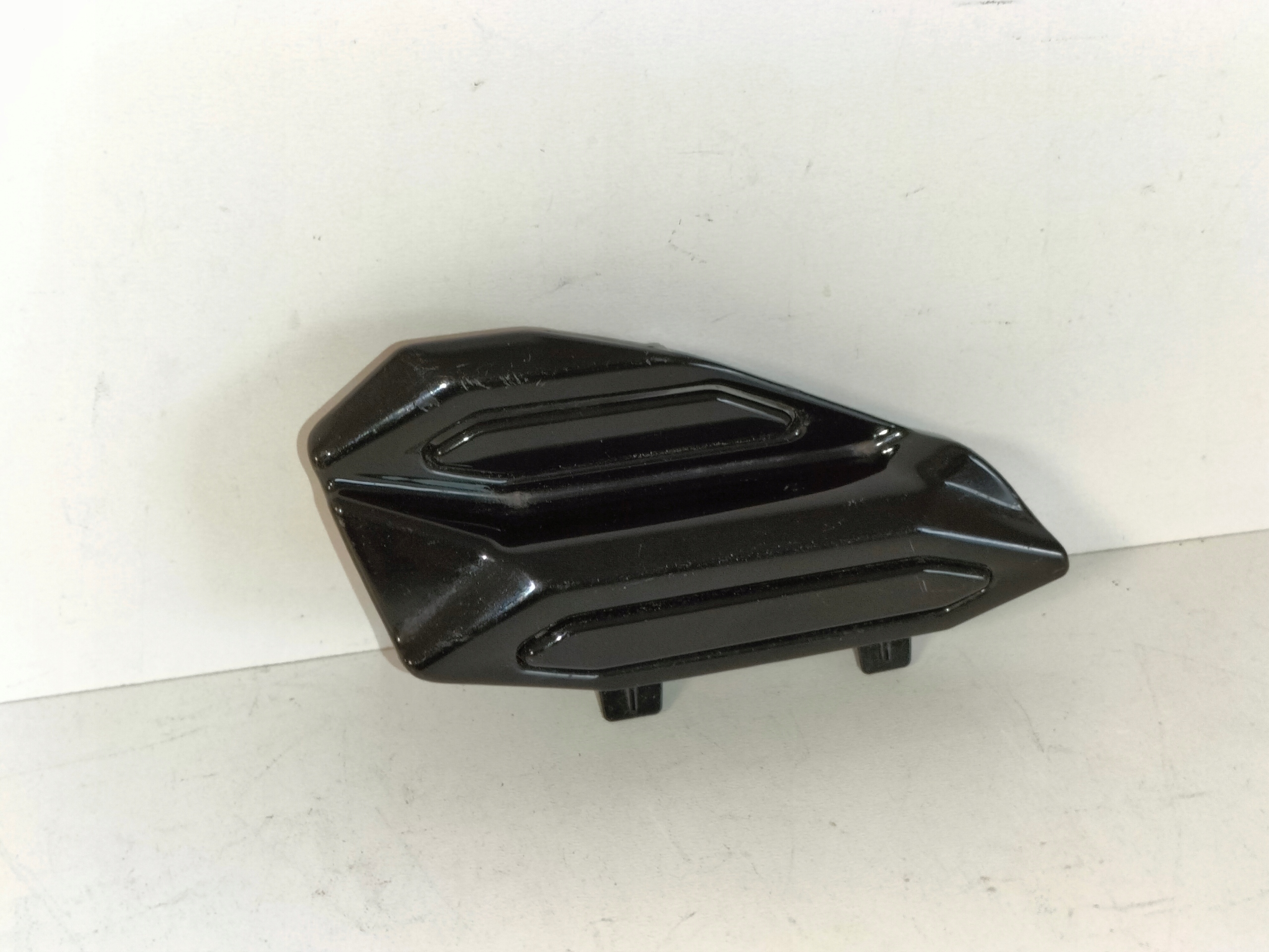 spoiler grille of a bumper front AUDI Q6 85H E-TRON 24- S-LINE