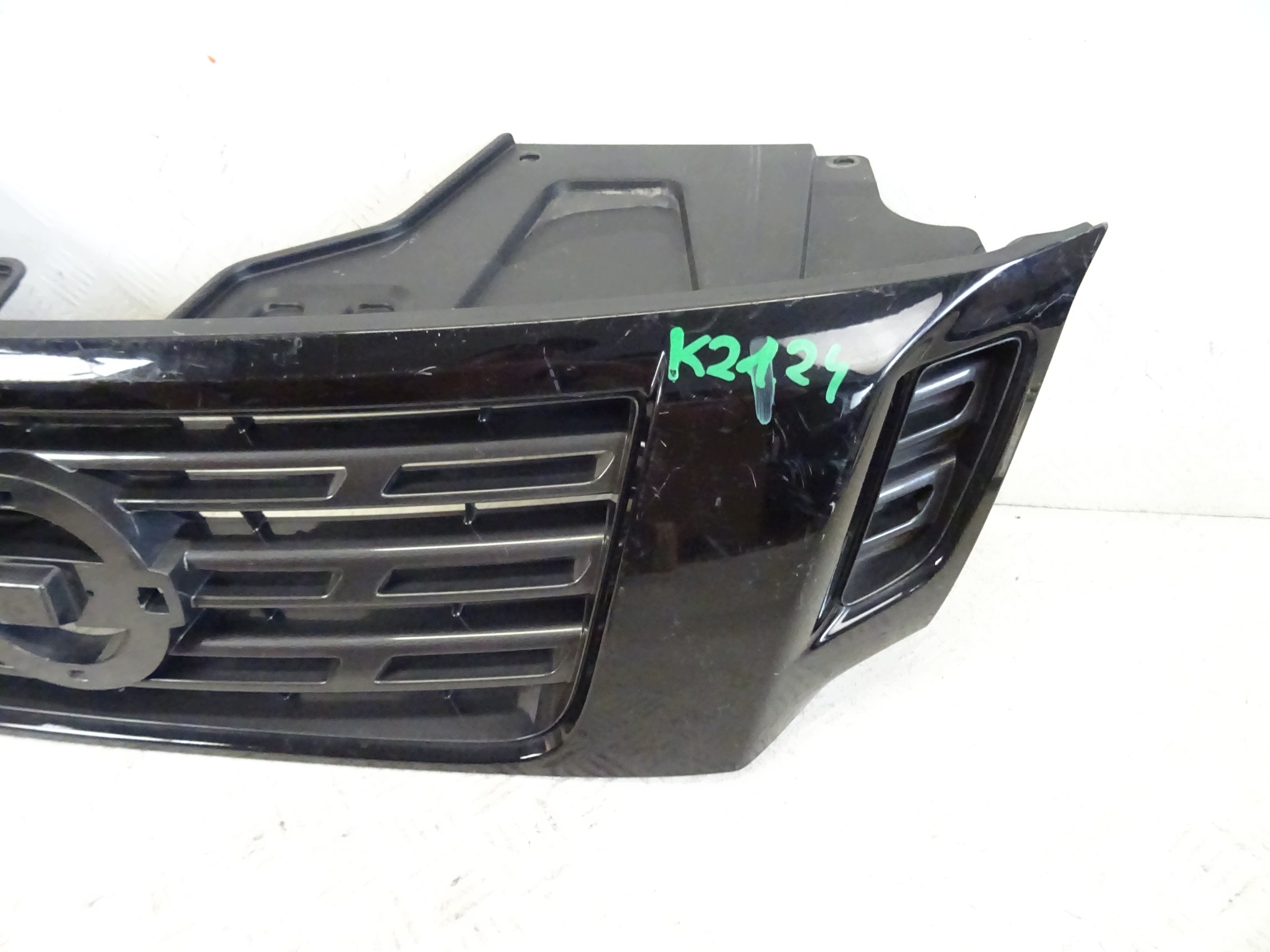 grill grille front front NISSAN NAVARA IV 4 62310-5JU1B