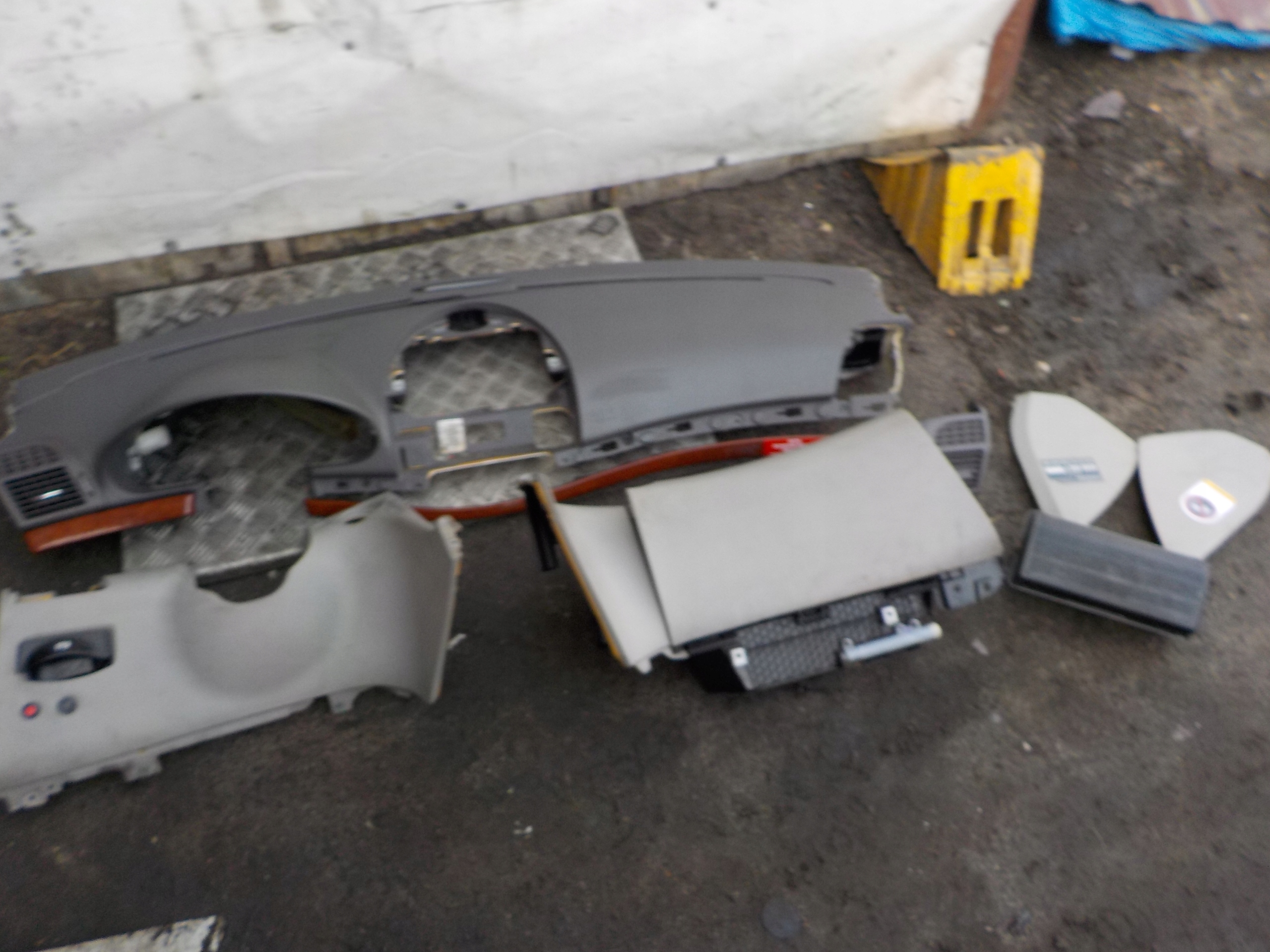 MERCEDES W211 console cockpit airbag airbag