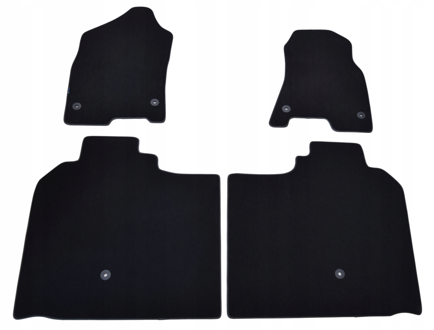 Ram 1500 Long od roku 19. Velurové koberce Lux+s