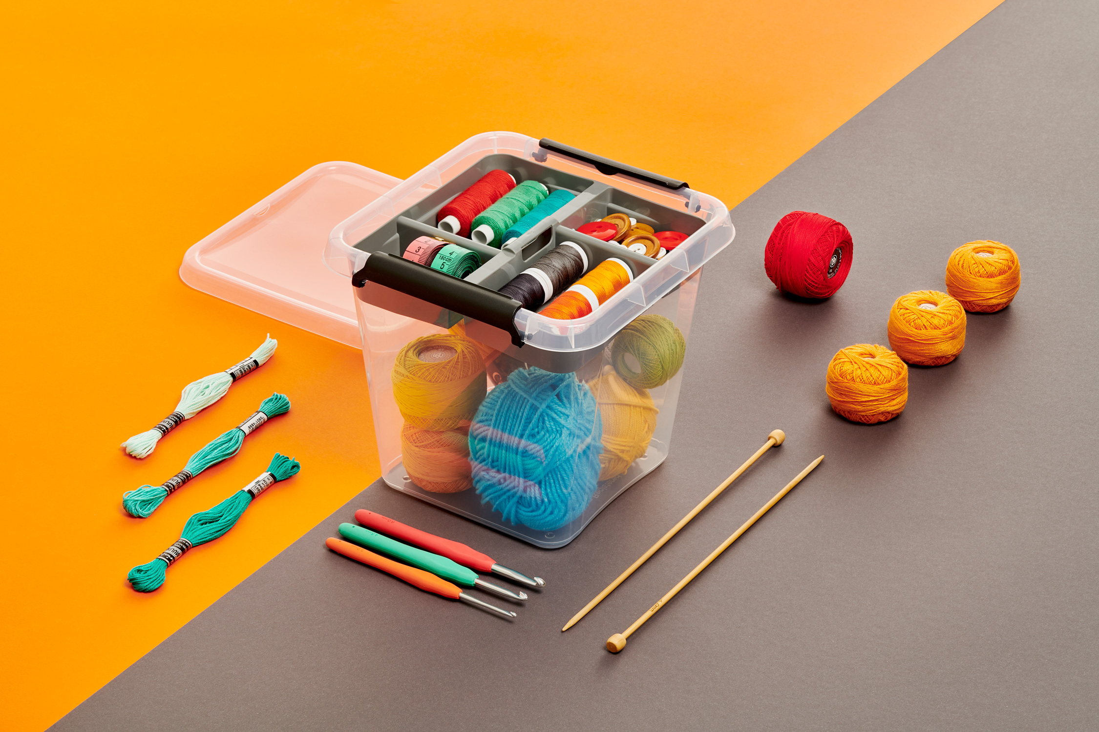 ORGANIZER PUDŁO PLASTIKOWE 2L Z POKRYWĄ PRZYBORY KOSMETYKI ZABAWKI LEKI Stan opakowania oryginalne