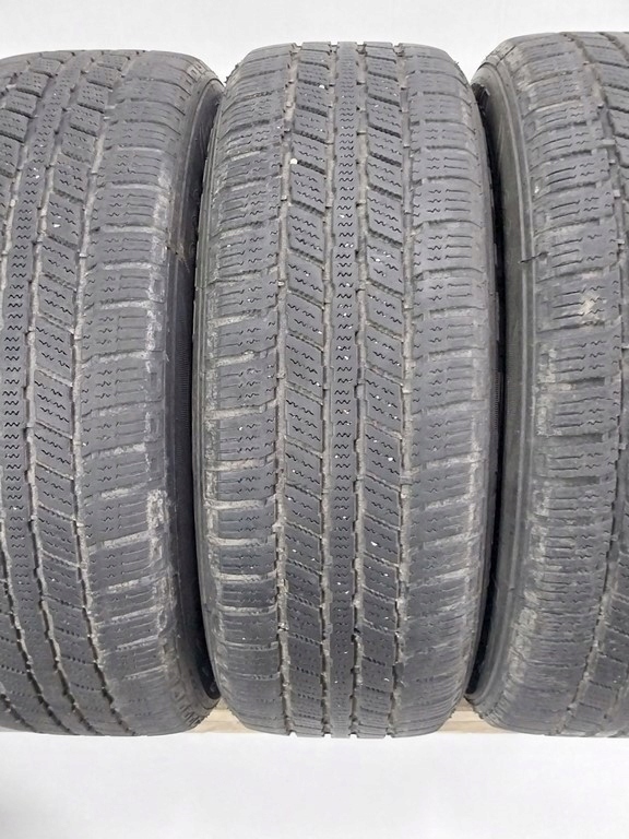 Opony K3955 Minerva 205/60R16 zimowe komplet Profil opony 60