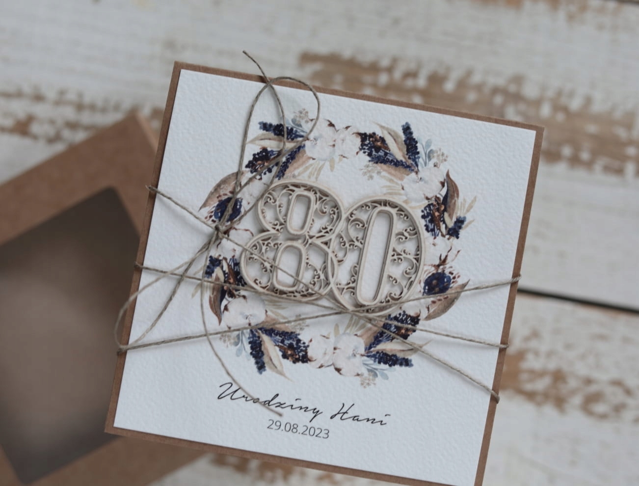 Personalizovaný dárek – jedinečná ručně vyráběná kartička s krabičkou na 8 kusů