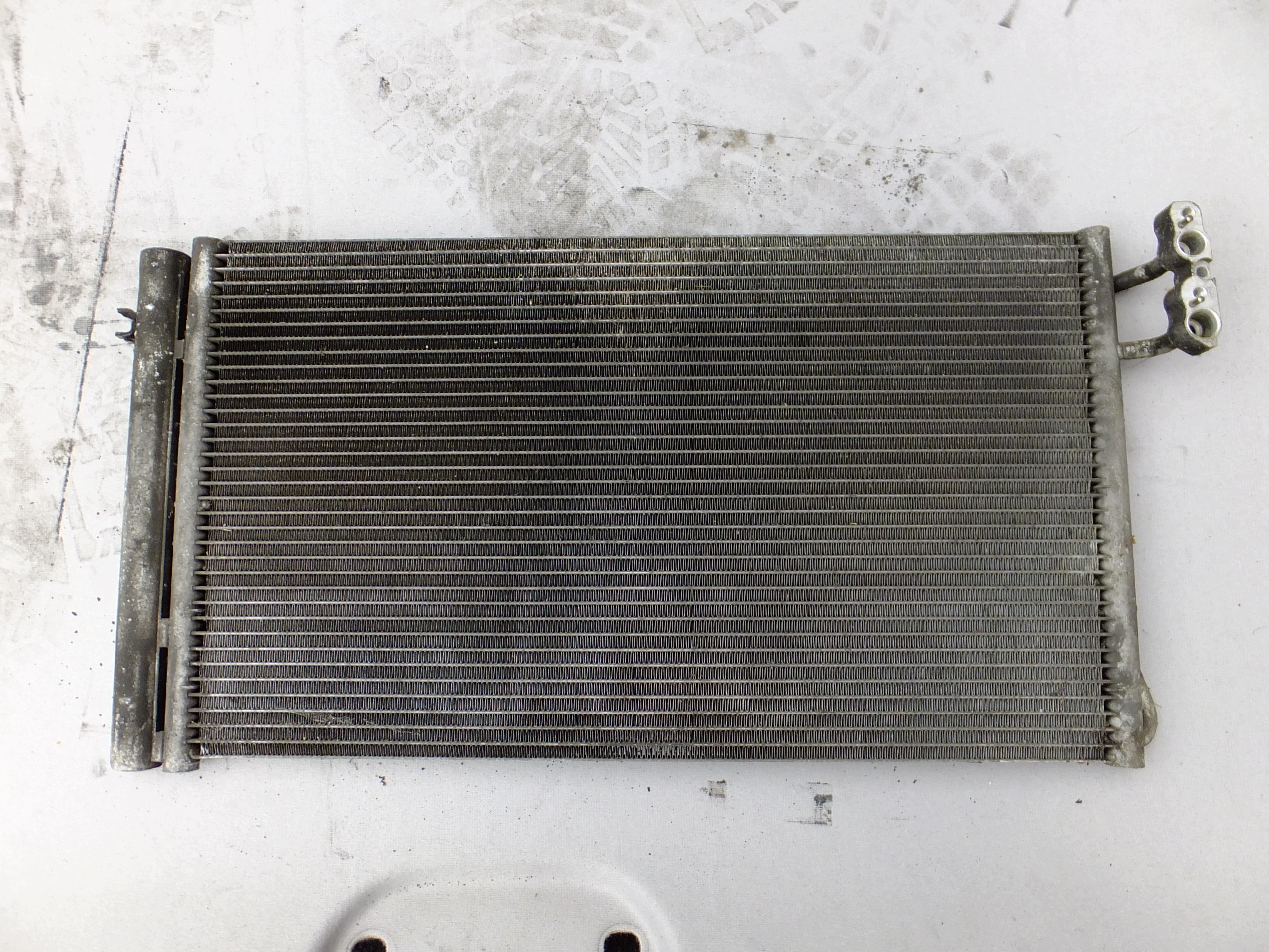 Radiateur climatisation bmw e87 2,0 d 6968743