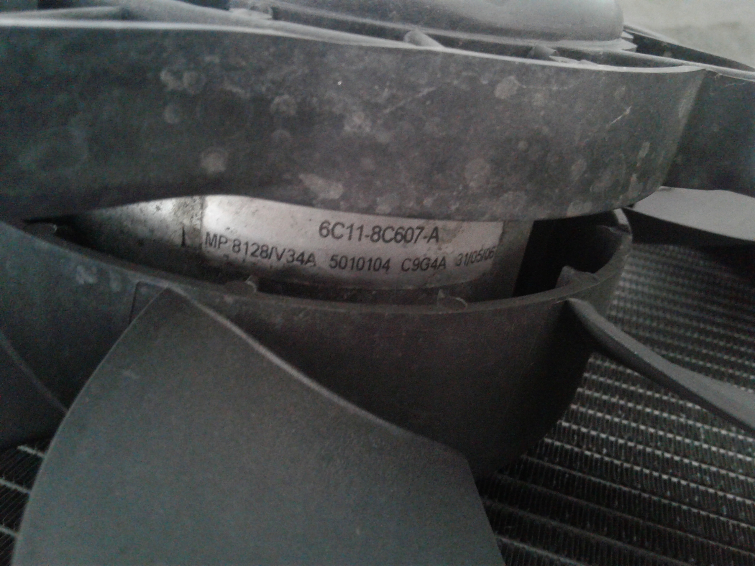 chladič vody klimy ventilátor SMAX 1.8 TDCI kpl