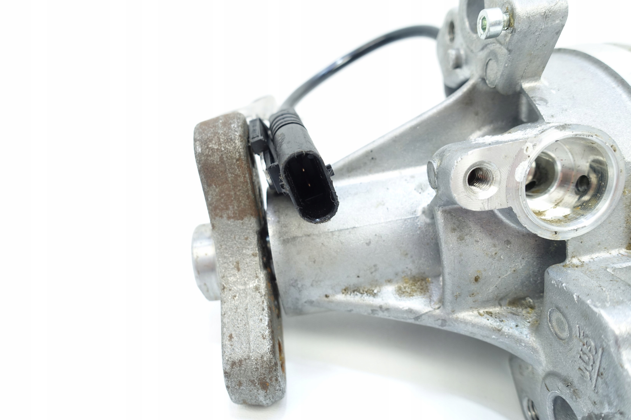 water pump RANGE ROVER L405 L494 3.0 J6P3-8501-AC