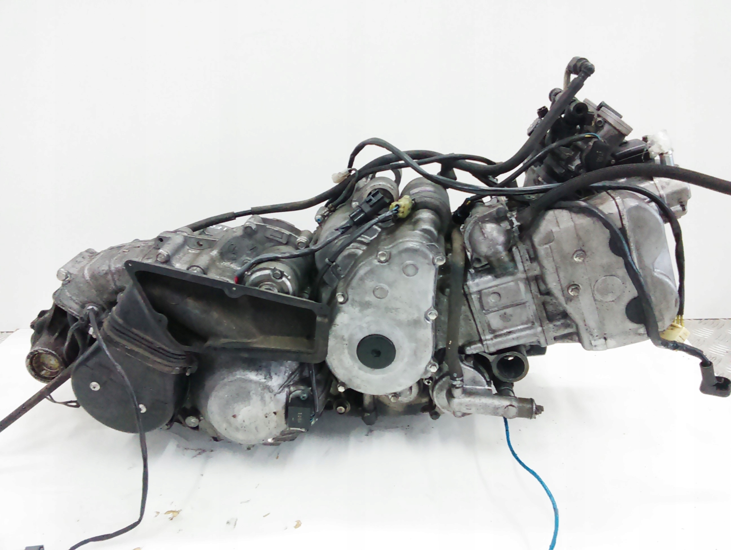 123451206 - SUZUKI BURGMAN 650 Executive двигун