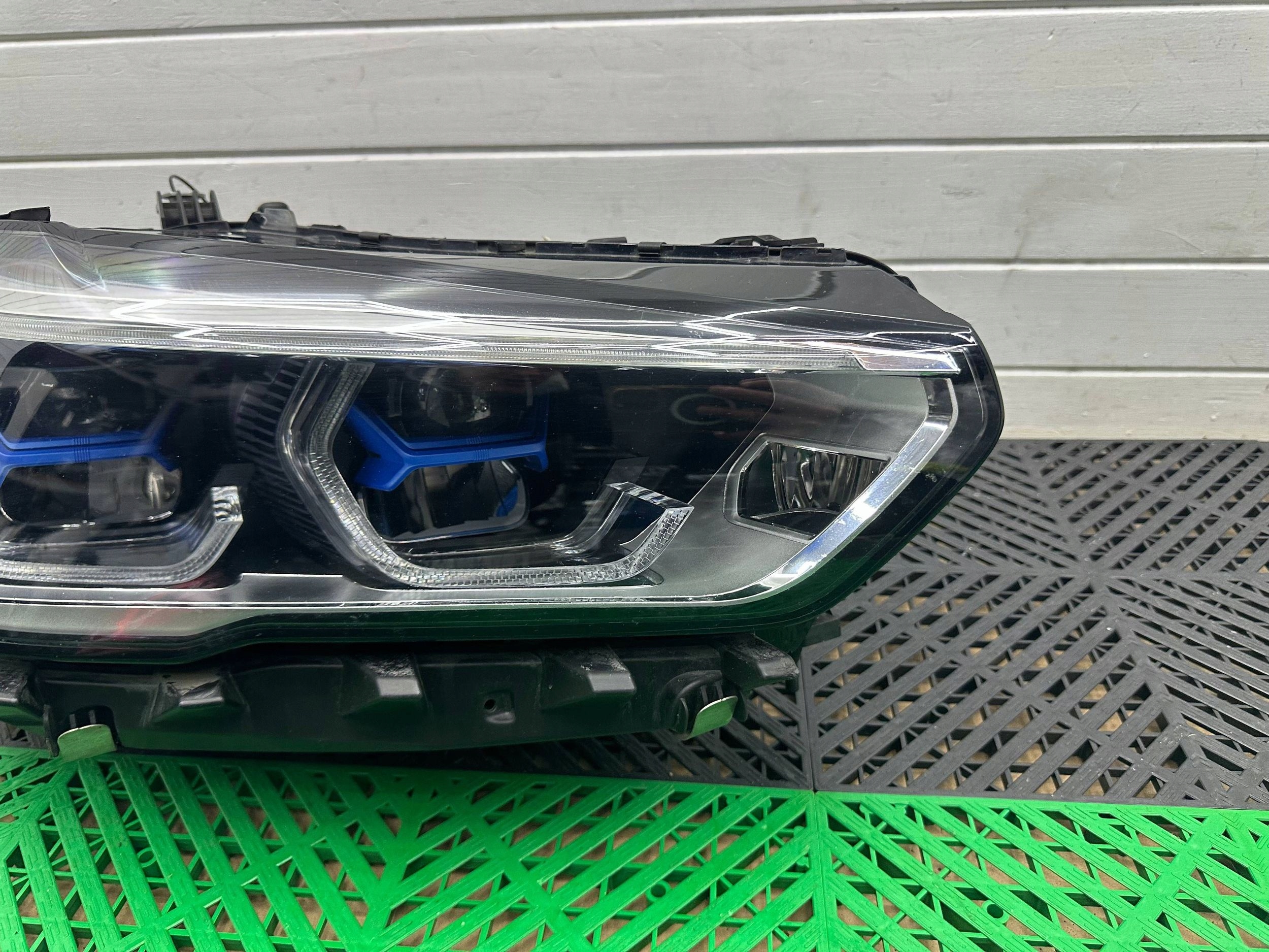 Reflektor BMW X5 G05 9481790