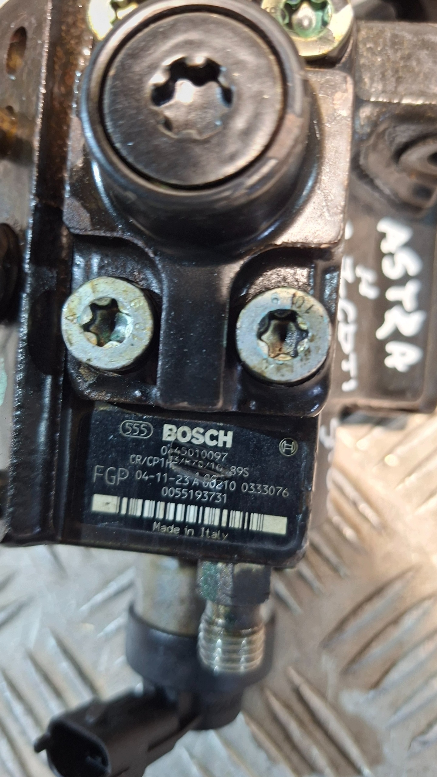 Einspritzpumpe OPEL ASTRA H 1.9CDTI