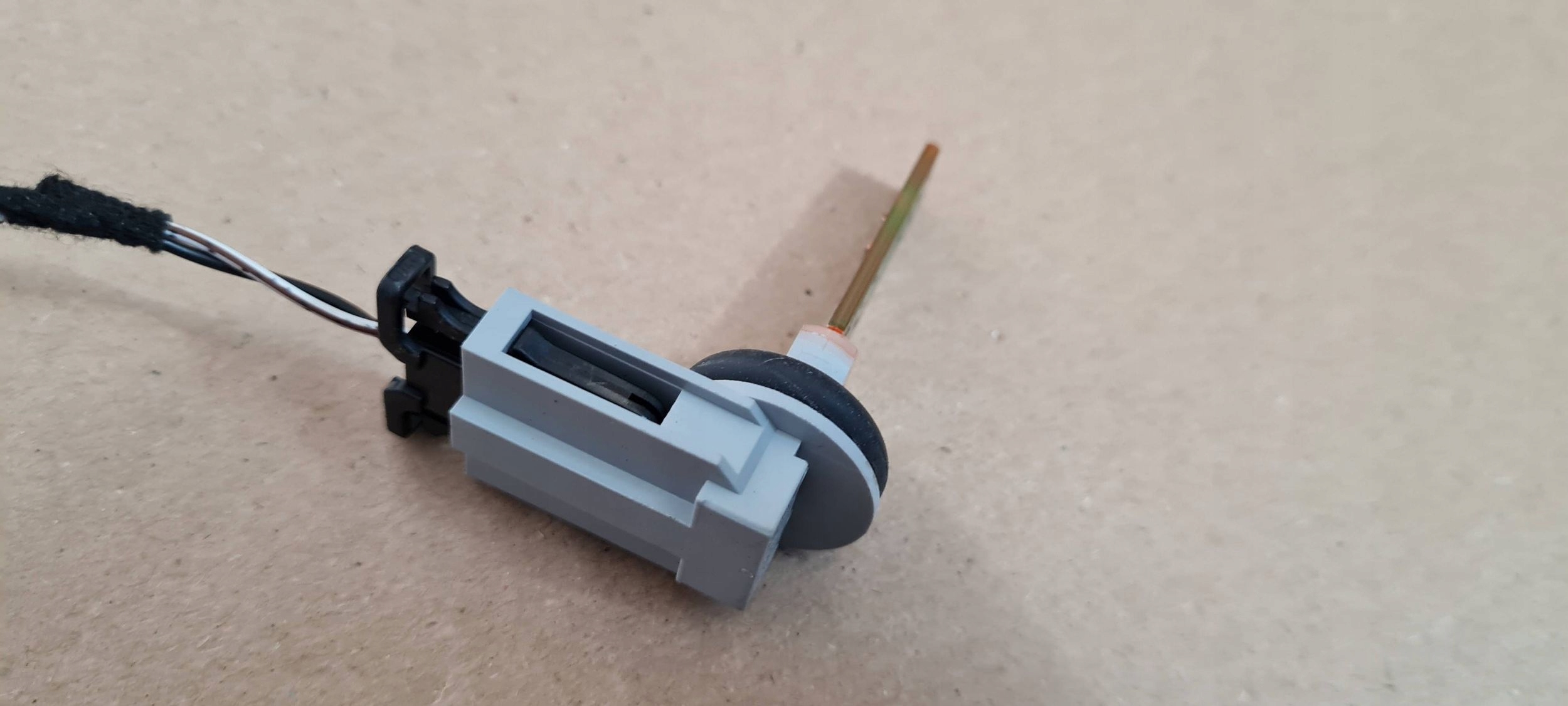 A6 C8 4K Sensor TEMPERATURY ZEWNETRZNEJ 3D0907543A Q3 83A A4 B9 A5 Q8 Q7