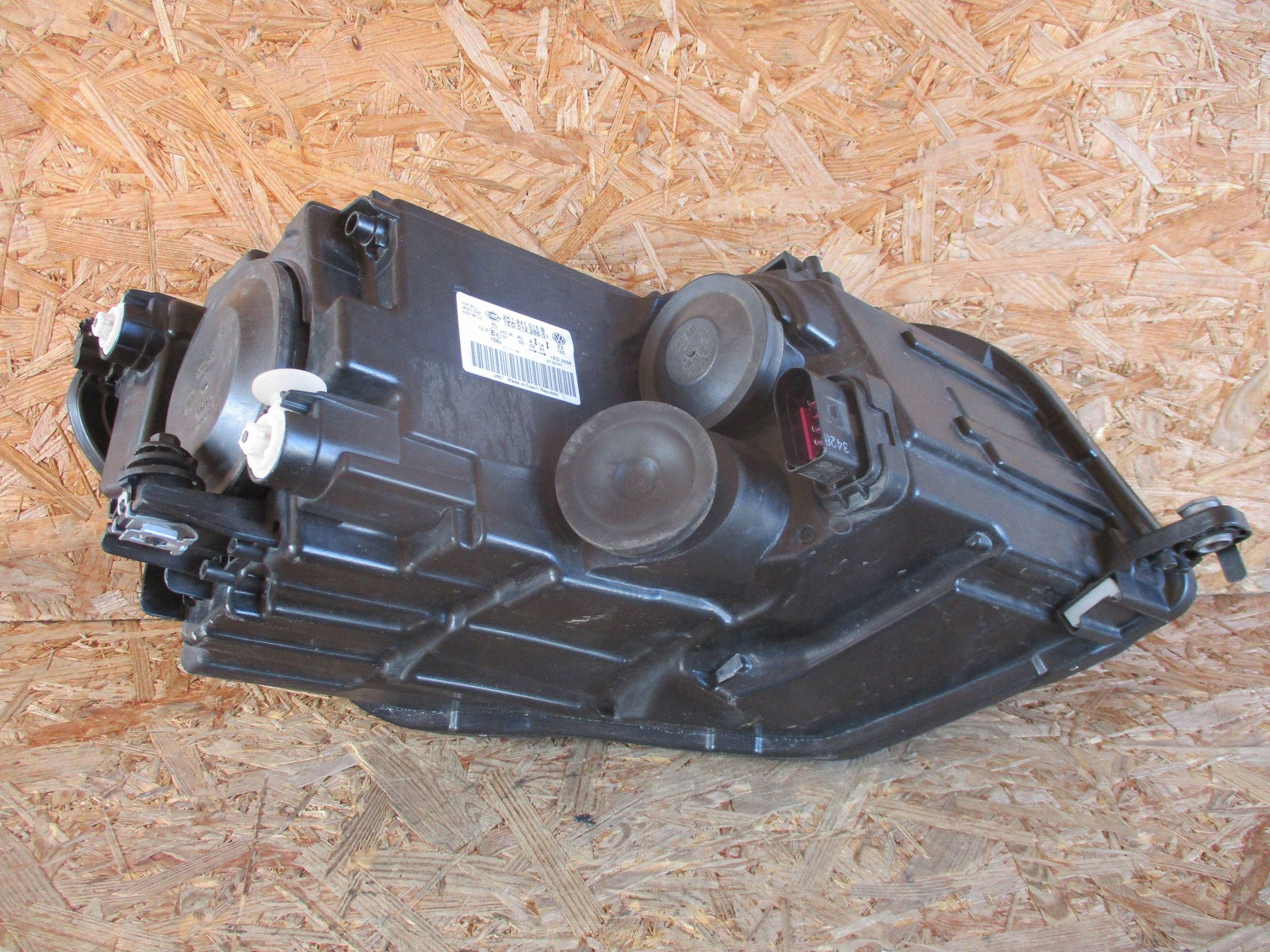light front front left VW CADDY 2K1 15