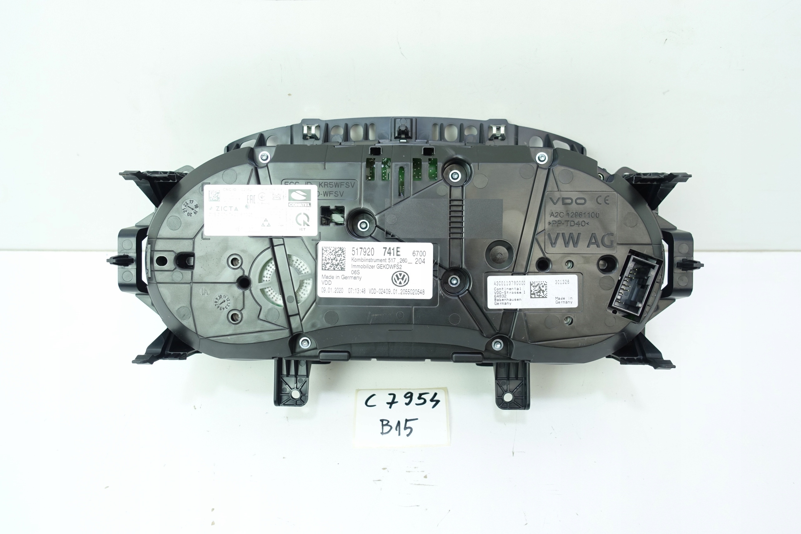 dials dials VW SPORTSVAN 517 23086KM 517920741E