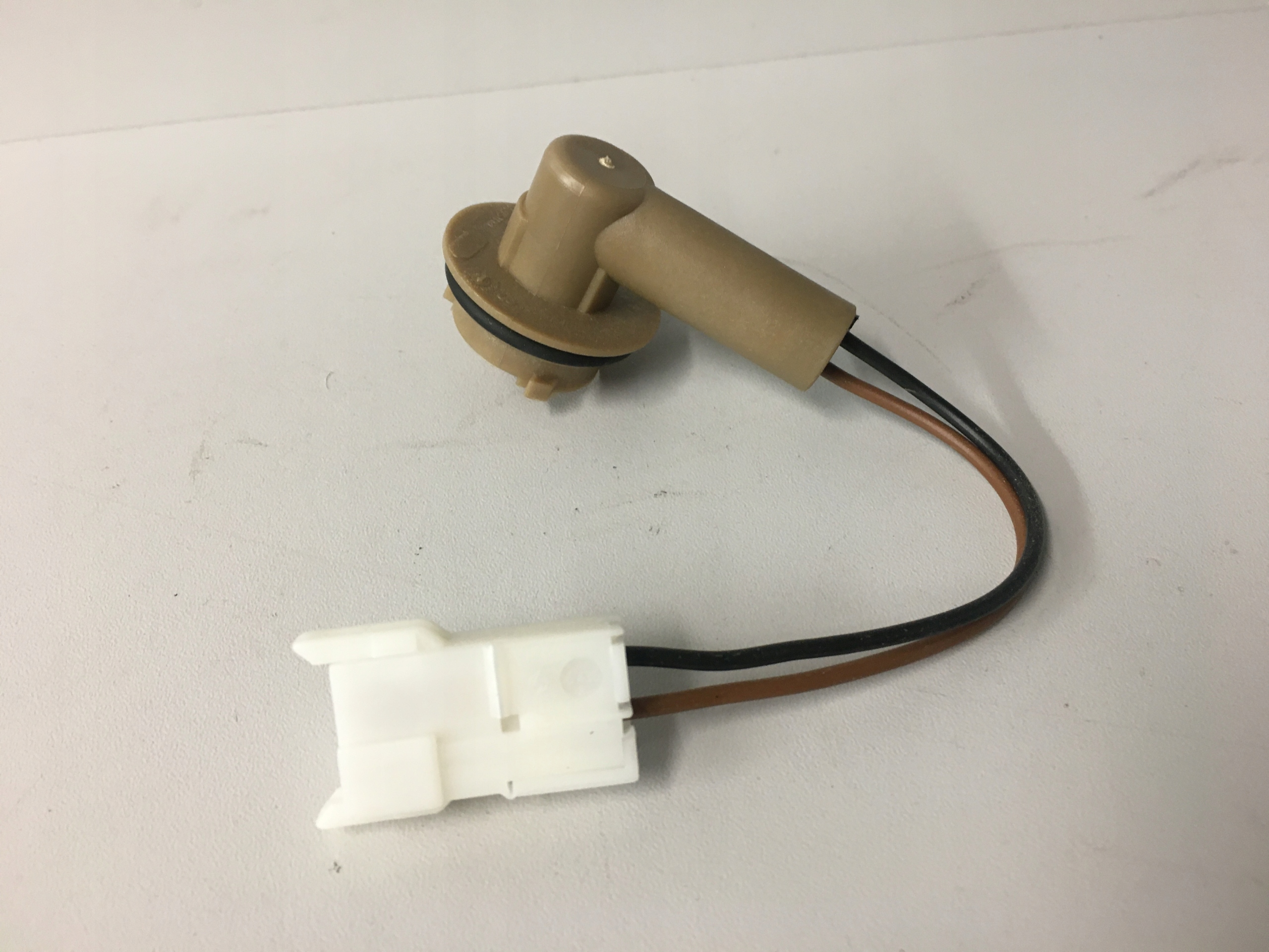 OPRAWA LAMPY OBRYSOWEJ OBRYSÓWKA MAN TYLNEJ 10W