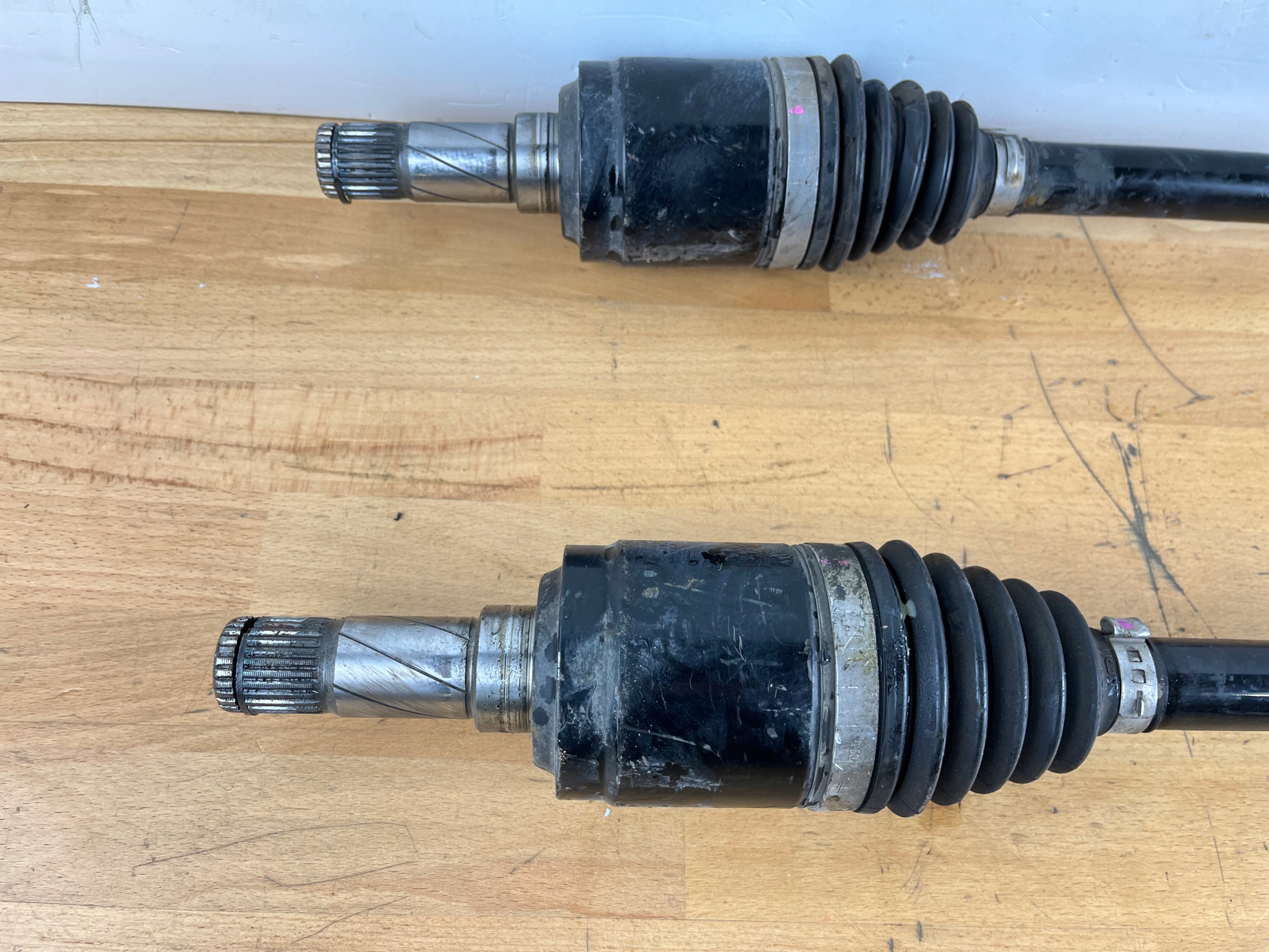 semi-axis rear LAND ROVER EVOQUE II JAGUAR E-PACE 2.0D EK72-4B402-AB