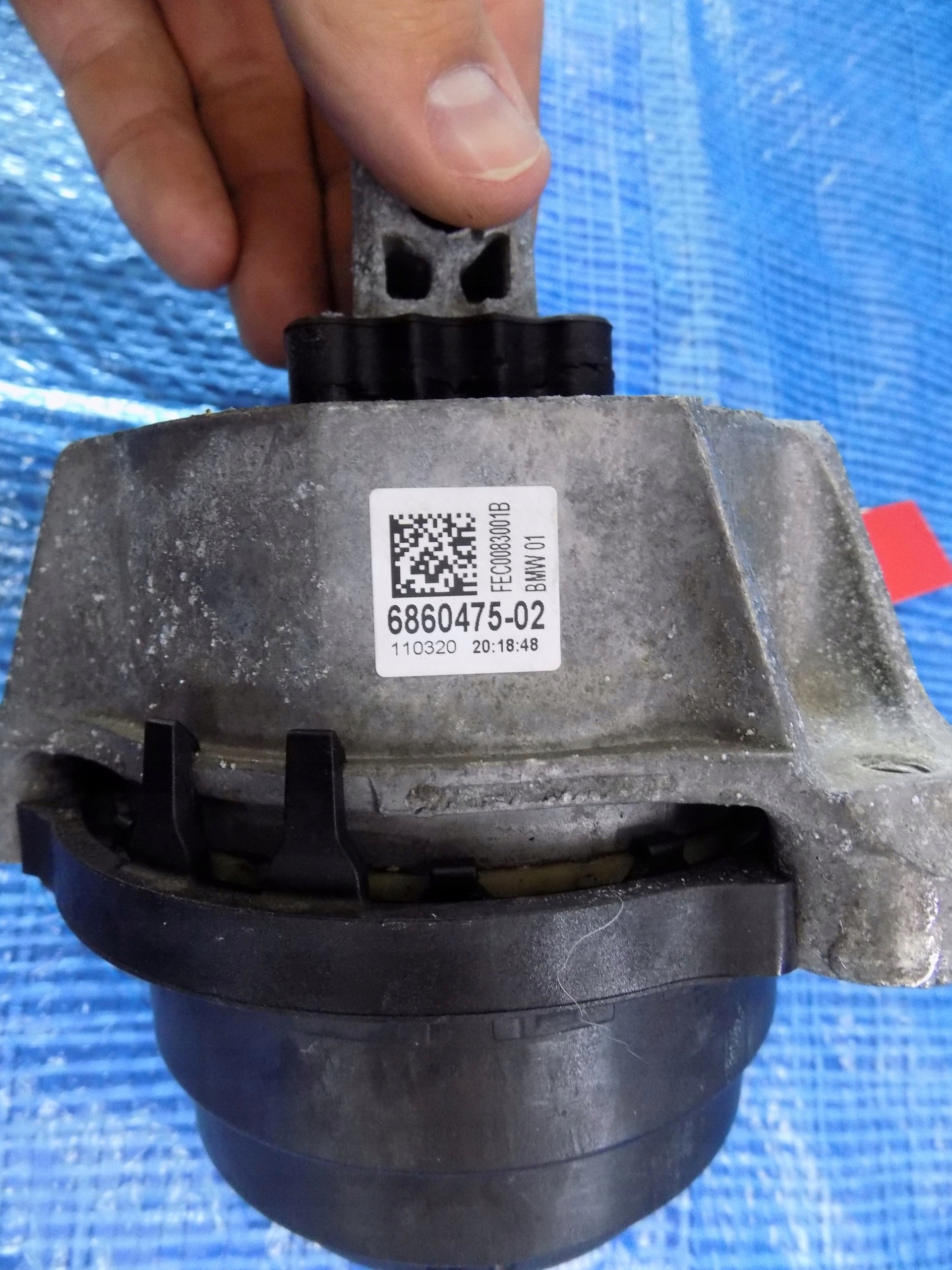 engine mount left BMW X5 G05 45E 20R