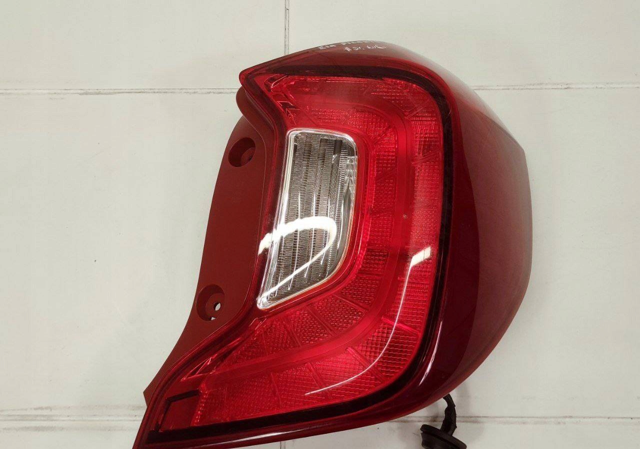 light rear right side Kia Picanto 3 2018 OE 92402-G6