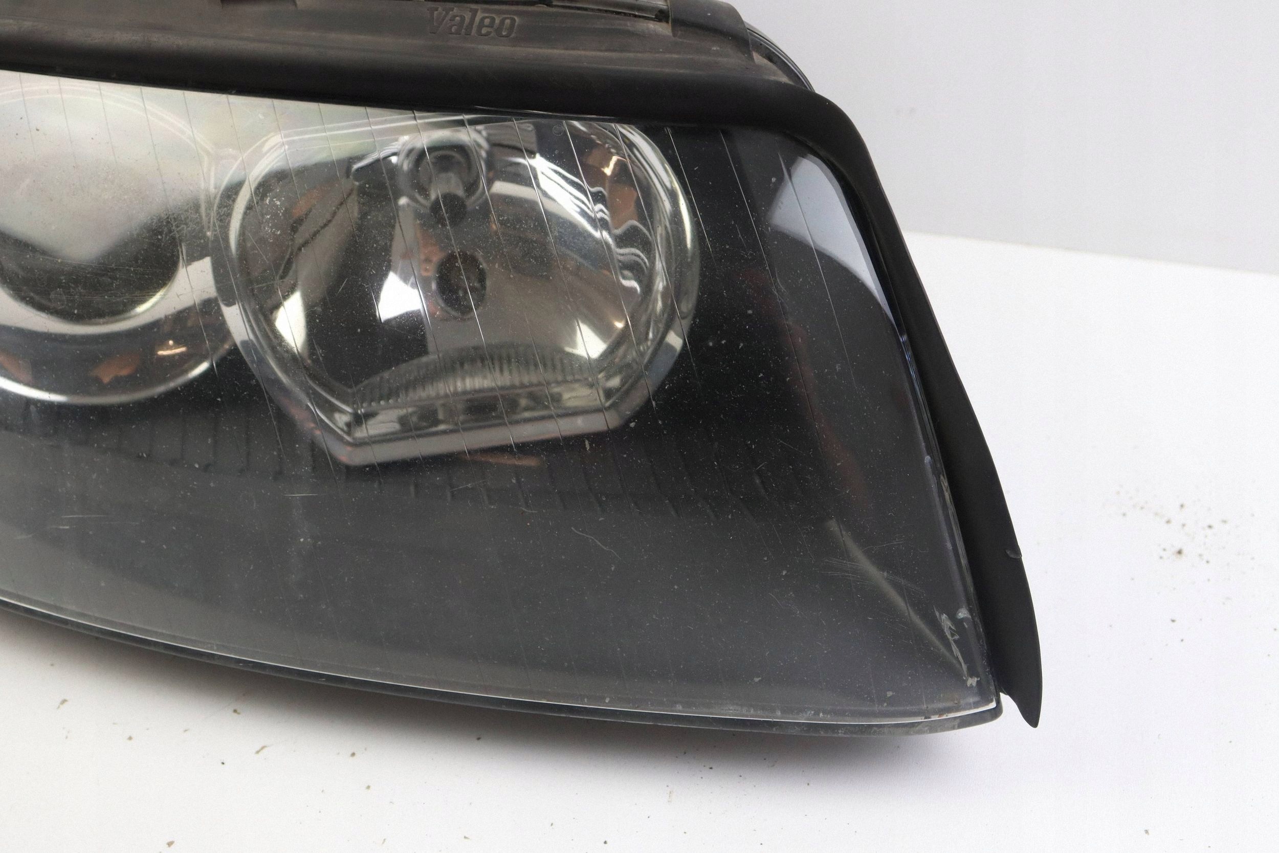 AUDI A4 B6 light front right front 8E0941004M EUROPA