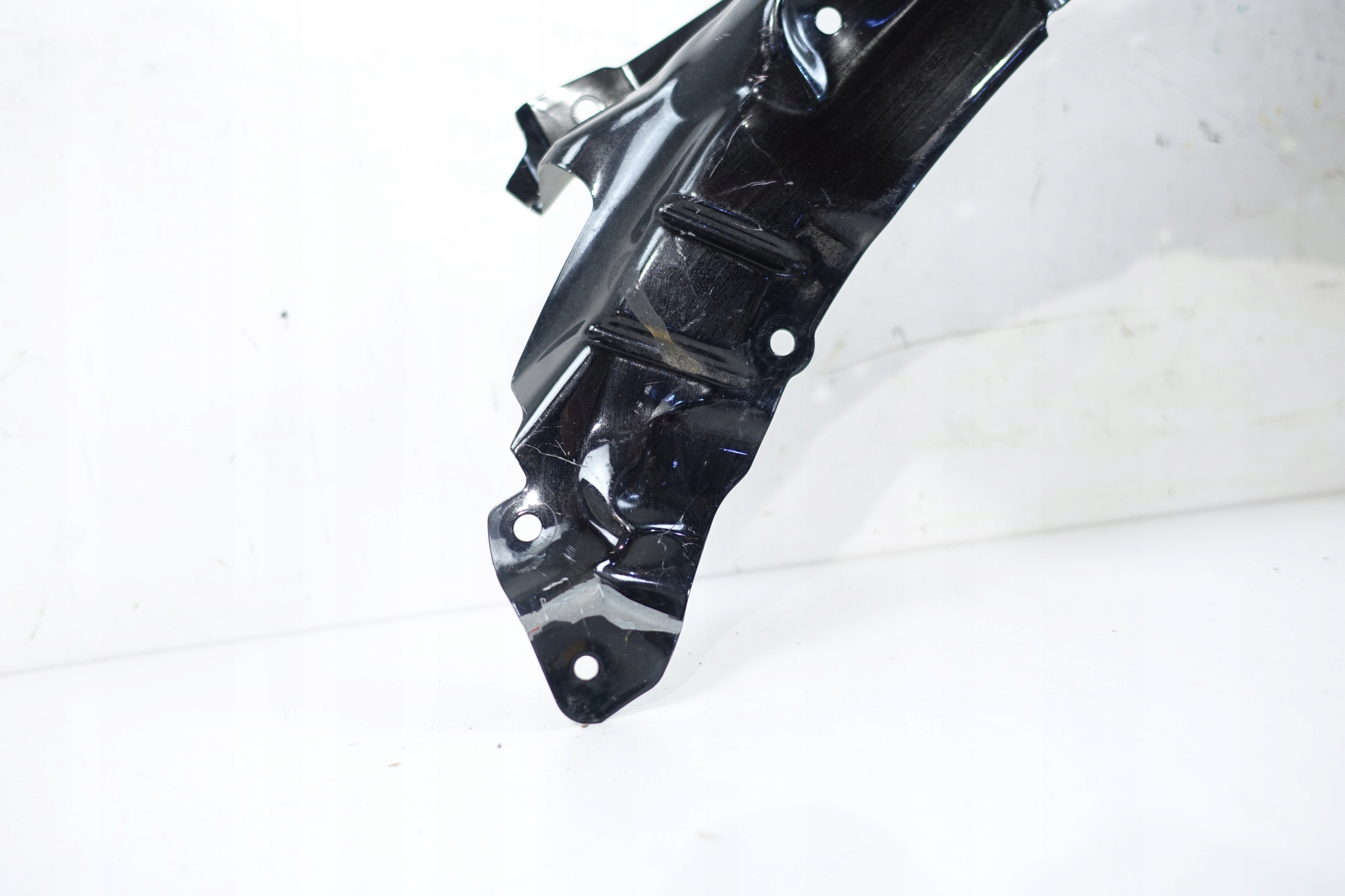 fender left front MINI CLUBMAN F54 2015