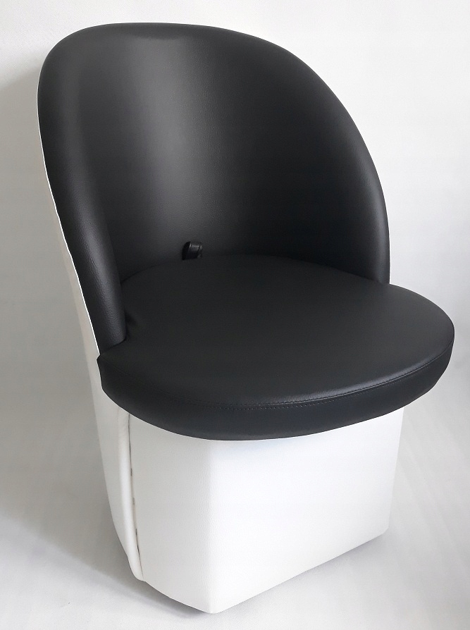 DUŻA PUFA Z OPARCIEM ROSTII NOWY MODEL Kod producenta 00