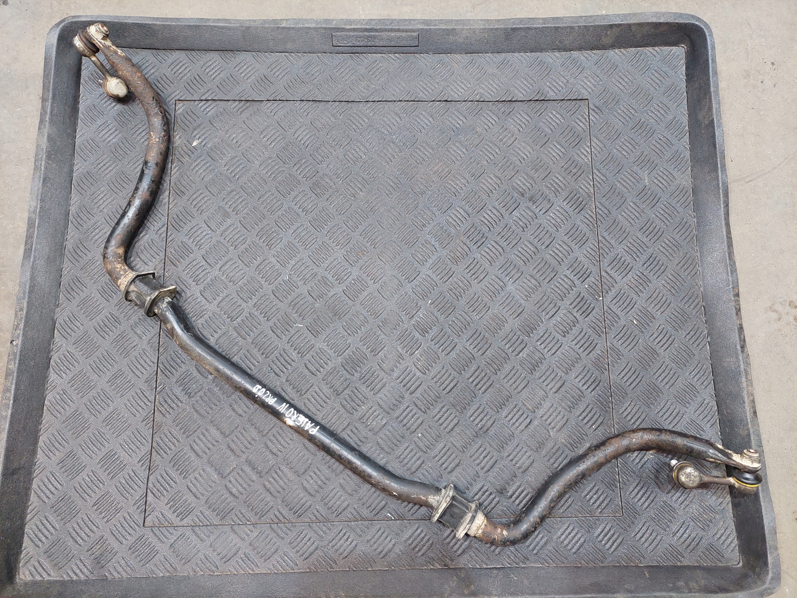 STABILIZATOR front MITSUBISHI PAJERO IV 3.2 DID
