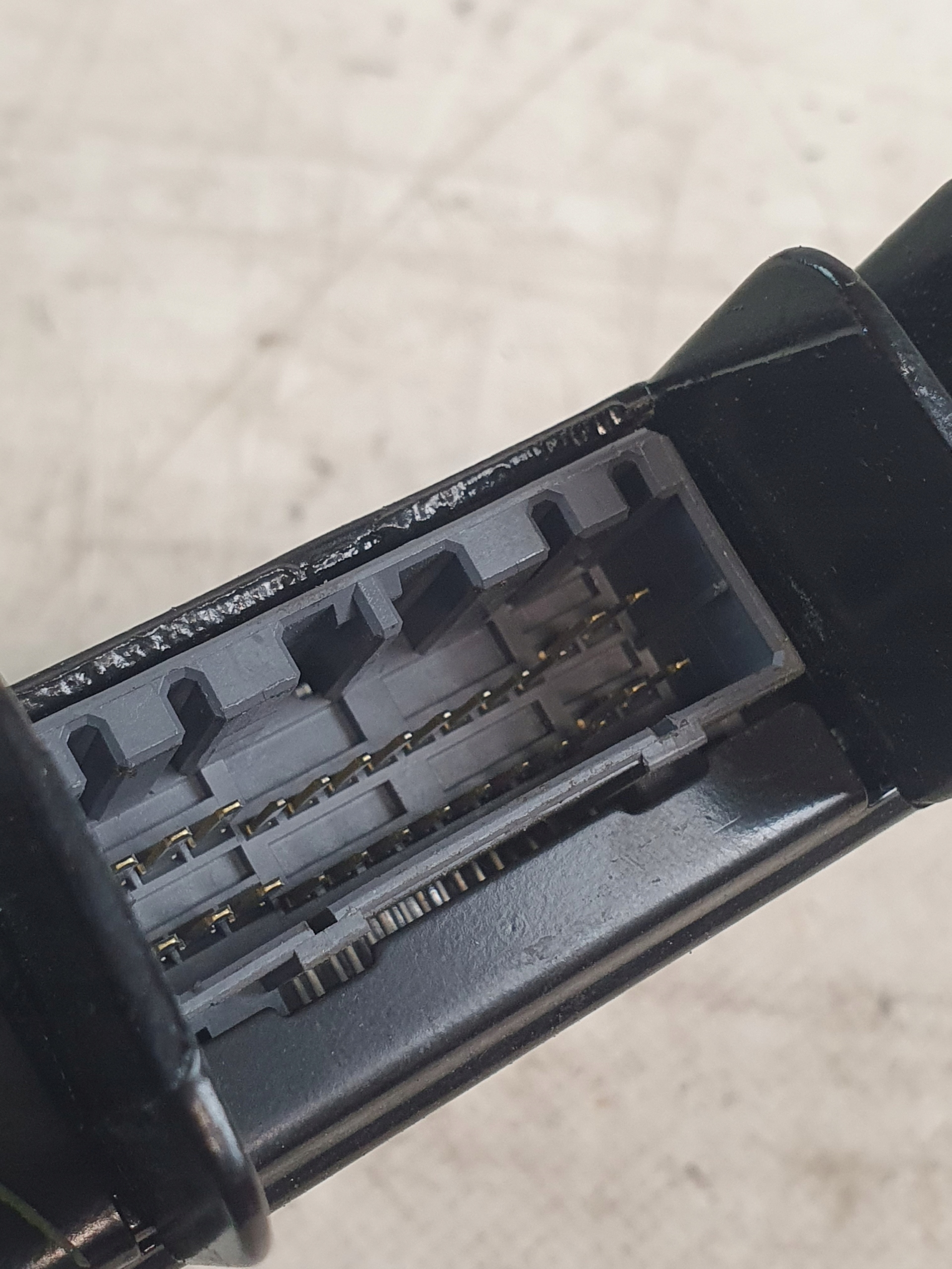 AMPLIFICATORE BOSE OE GM1A6692X MAZDA 6 e GG 2002-2005r.