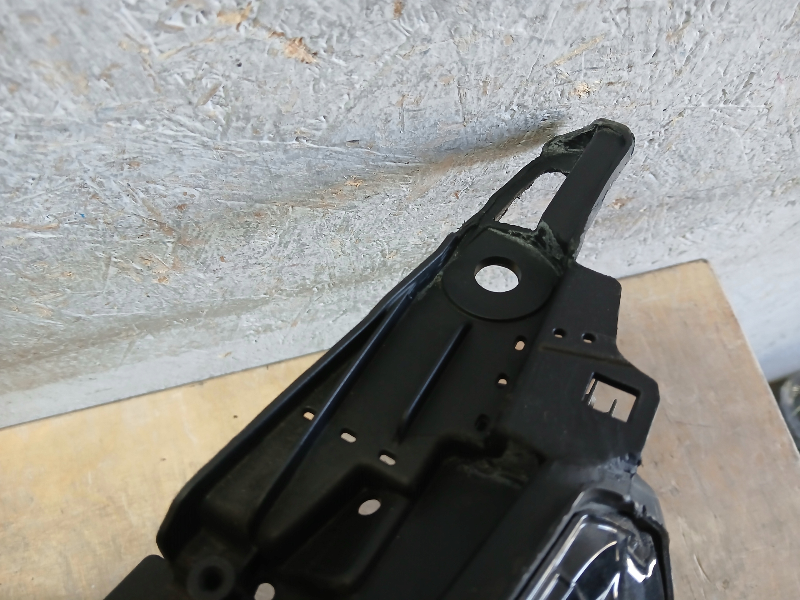 light front left NISSAN TOWNSTAR LED 100-6E00E