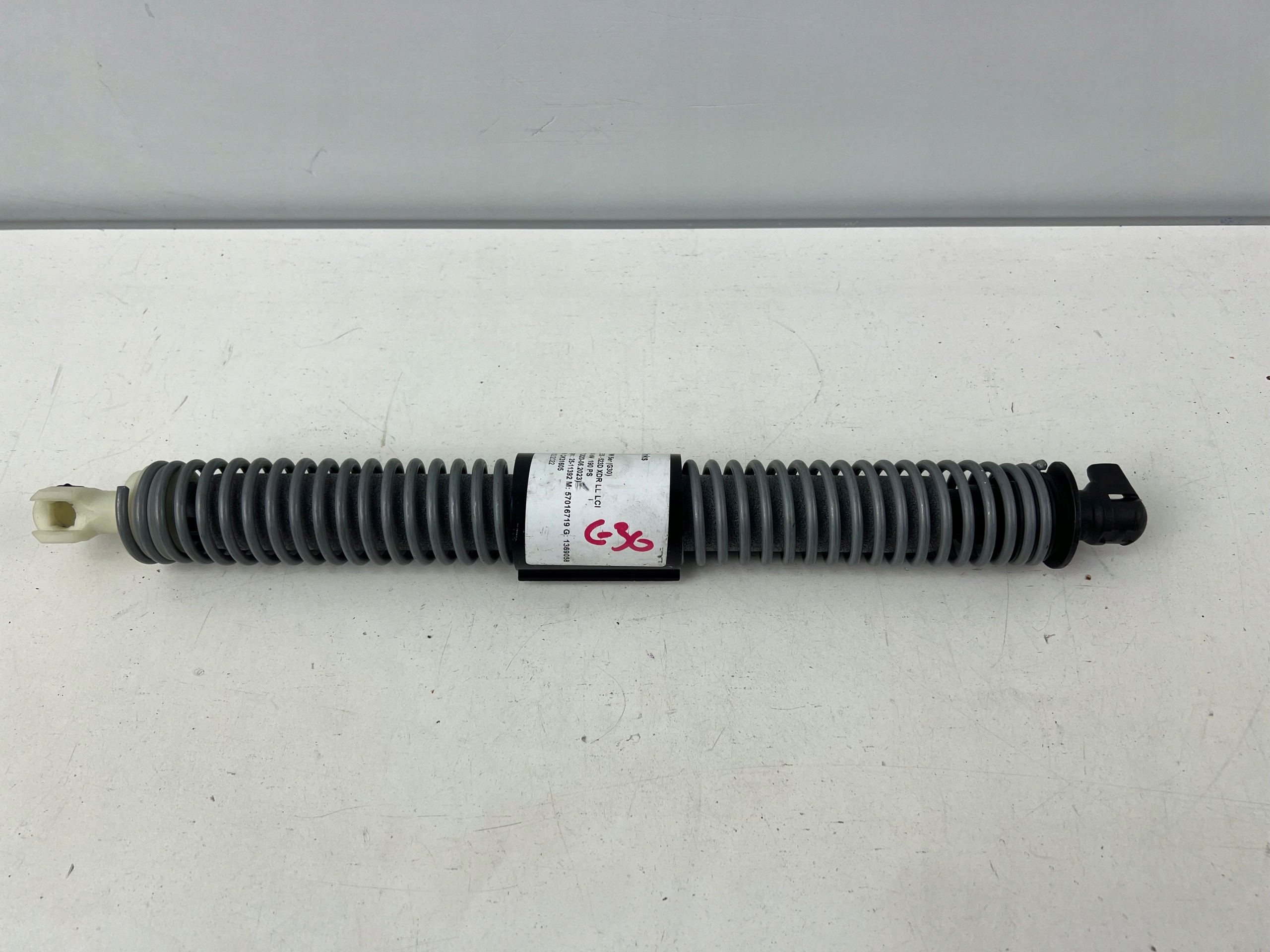 damper bonnet BMW G30 7366403