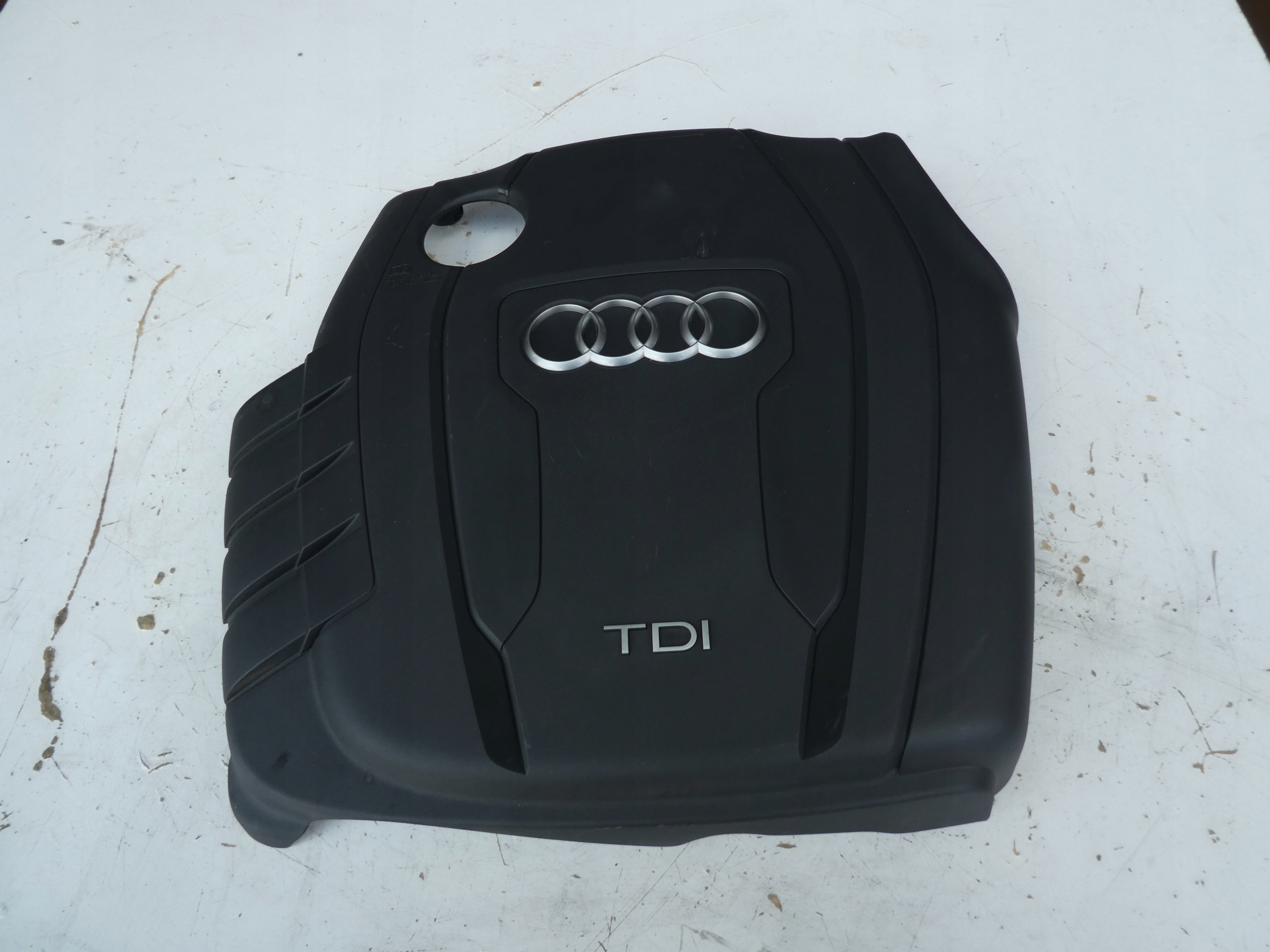 Audi A4 B8 2.0 tdi защита Двигателя 03L103925AB