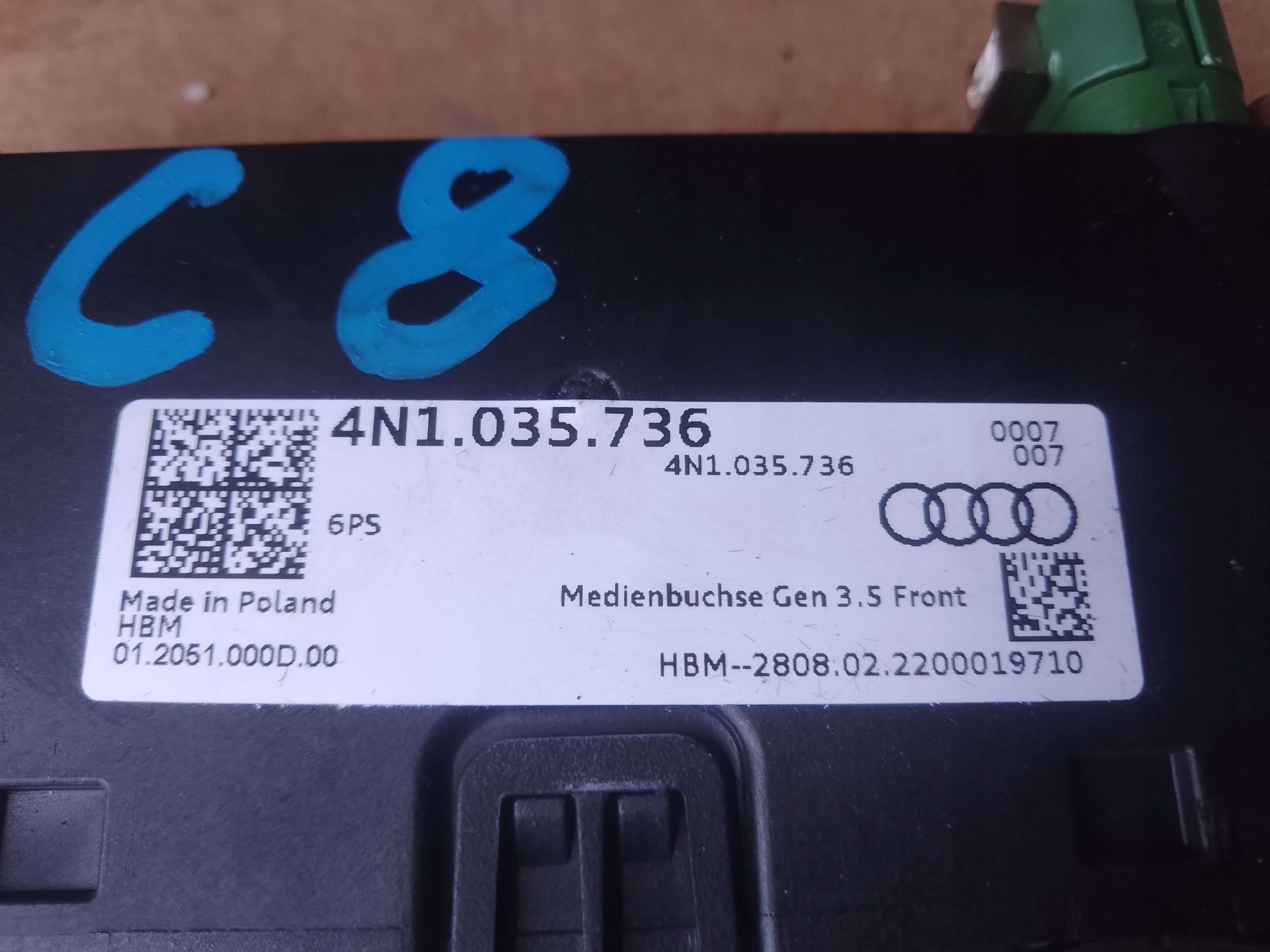adapter port USB Audi A7 A6 4N1035736